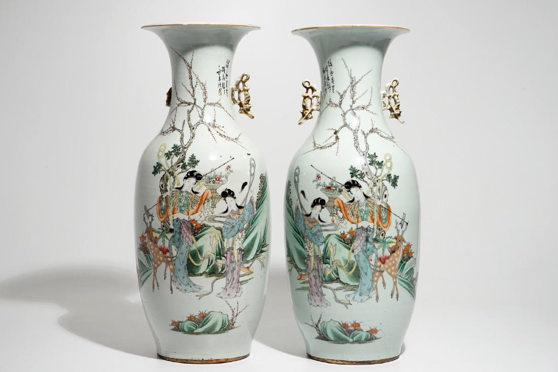 A pair of Chinese famille rose vases with female: A pair of Chinese famille rose vases with female immortals, 19/20th C. H.: 58,5 cm