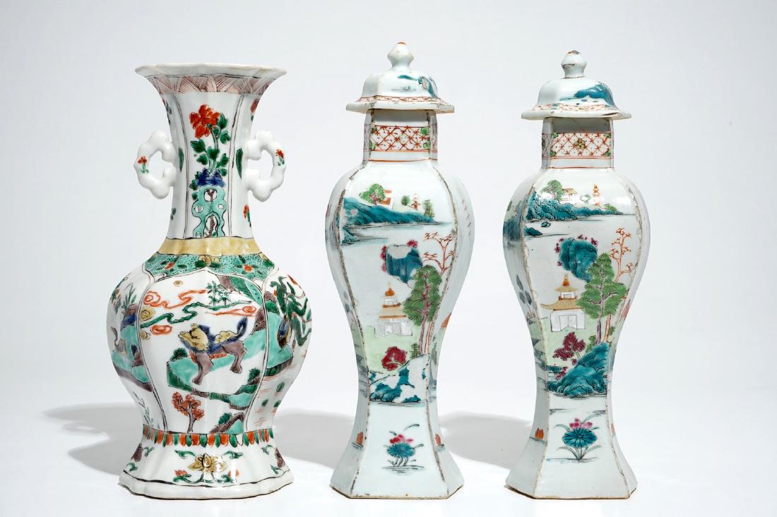 A Chinese famille verte vase with animals, Kangxi, with (1 of 6)