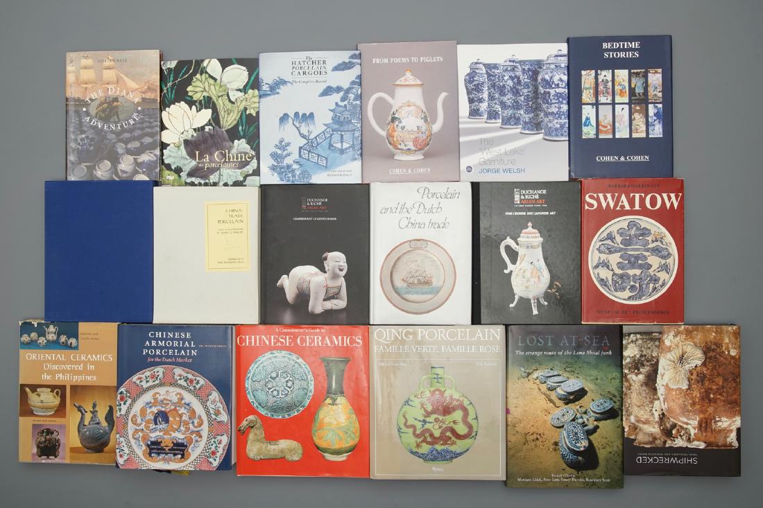 42 books on mostly Chinese porcelain, incl. shipwreck (1 of 3)