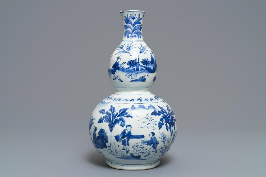 A Chinese blue and white double gourd vase, (1 of 10)