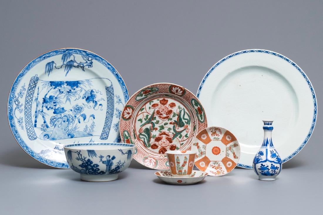 A varied collection of Chinese blue and white, famille (1 of 5)