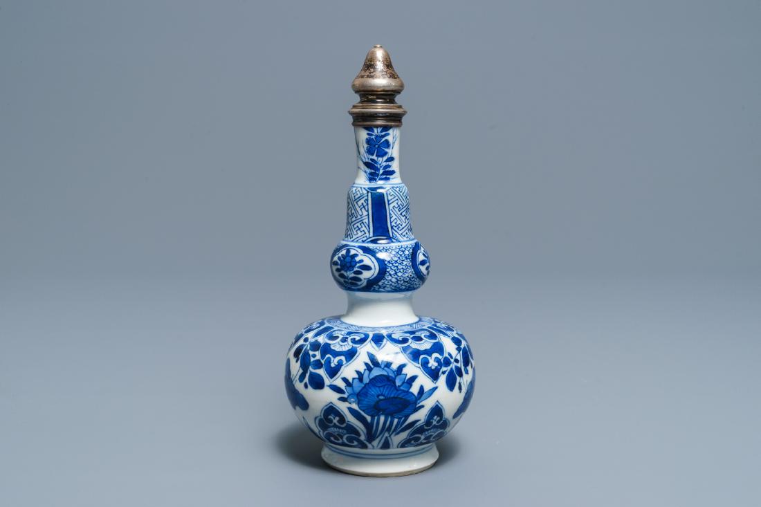 A Chinese silver-mounted blue and white Persian market (1 of 6)