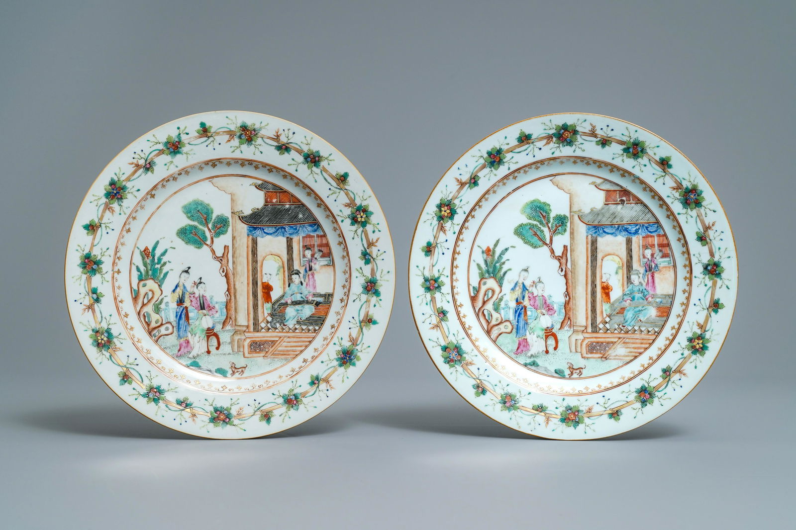 A pair of Chinese famille rose plates with fine: A pair of Chinese famille rose plates with fine 'Mandarin' design, Qianlong Dia.: 23 cm