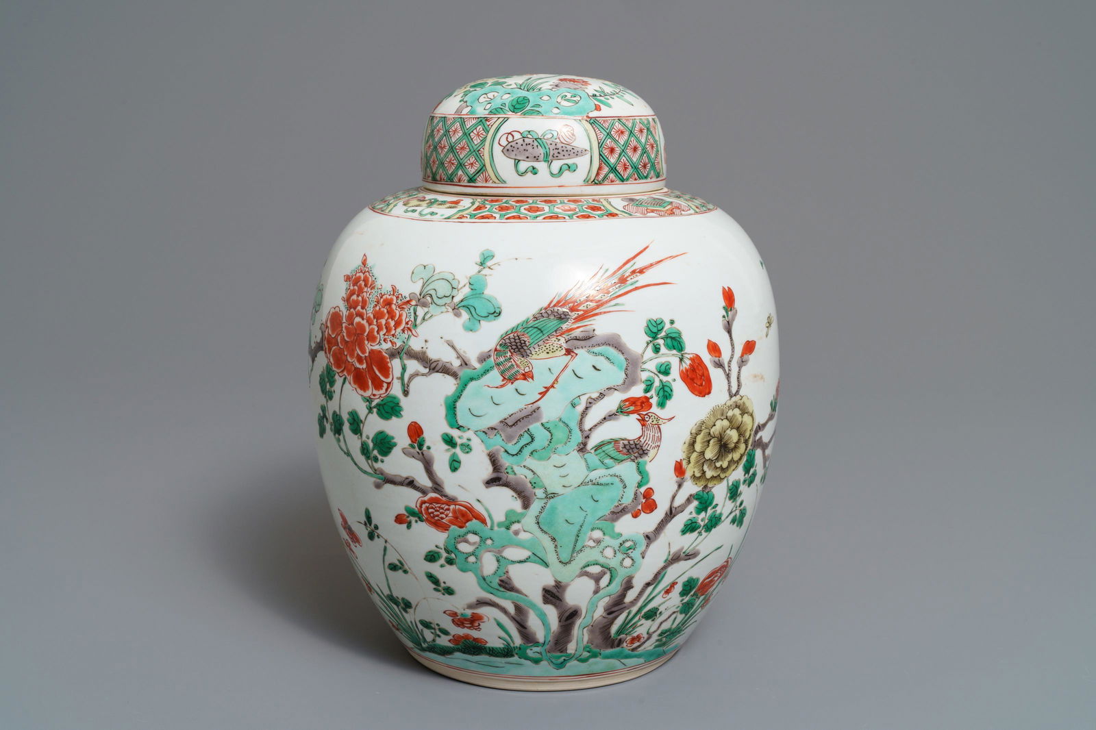 A Chinese famille verte ginger jar and cover, Kangxi: A Chinese famille verte ginger jar and cover, Kangxi H.: 25 cm
