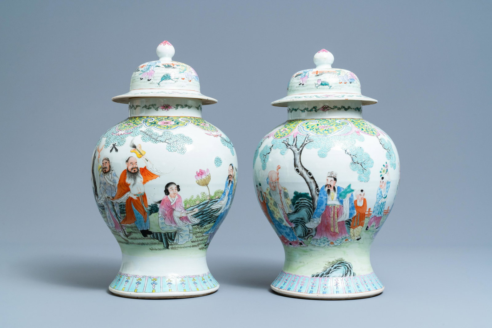 Two Chinese famille rose vases and covers, Qianlonng: Full title: Two Chinese famille rose vases and covers, Qianlonng mark, 19/20th C. Description: H.: 46 cm