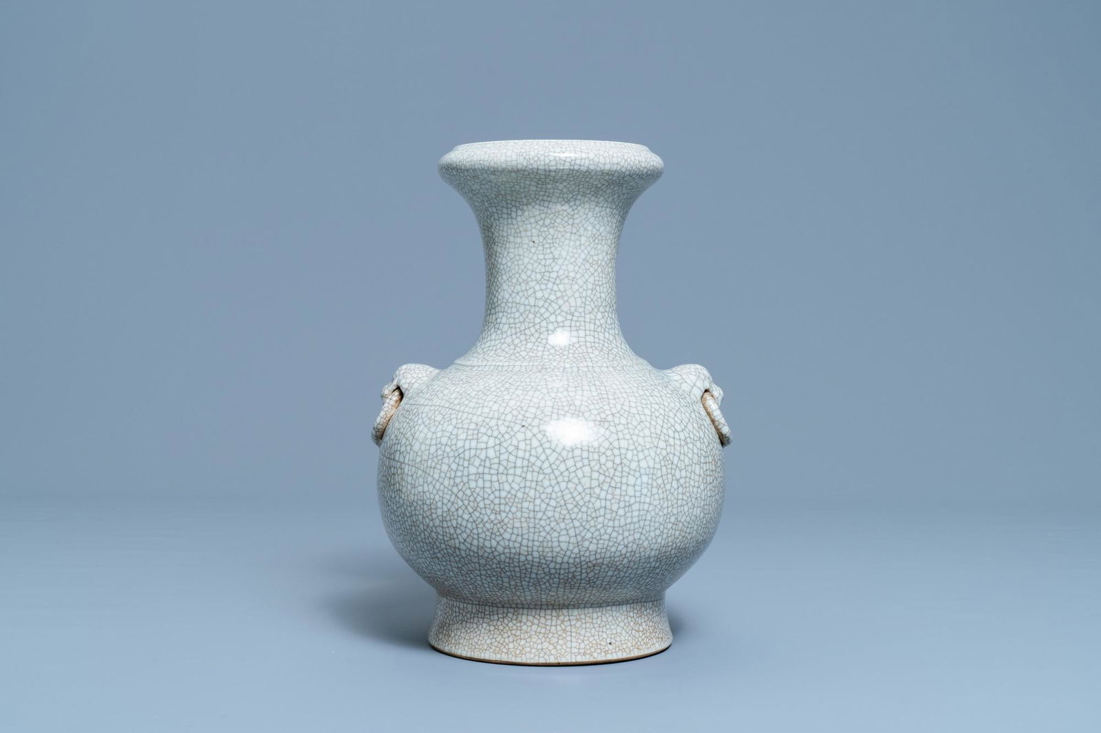 A Chinese monochrome crackle-glazed 'hu' vase, 20th C. (1 of 6)