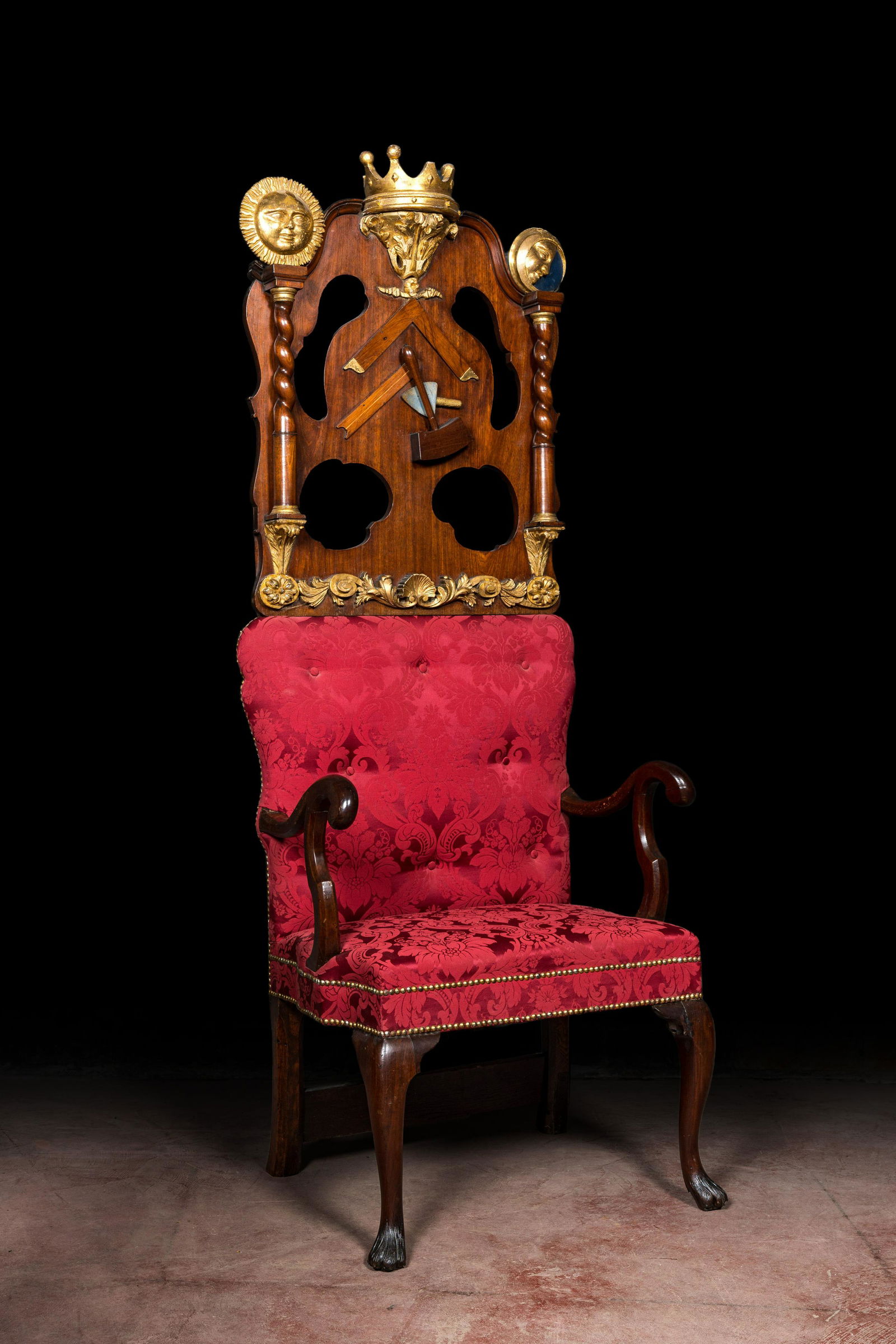 An imposing English partly gilt wooden masonic throne chair, 19th C. (1 of 5)