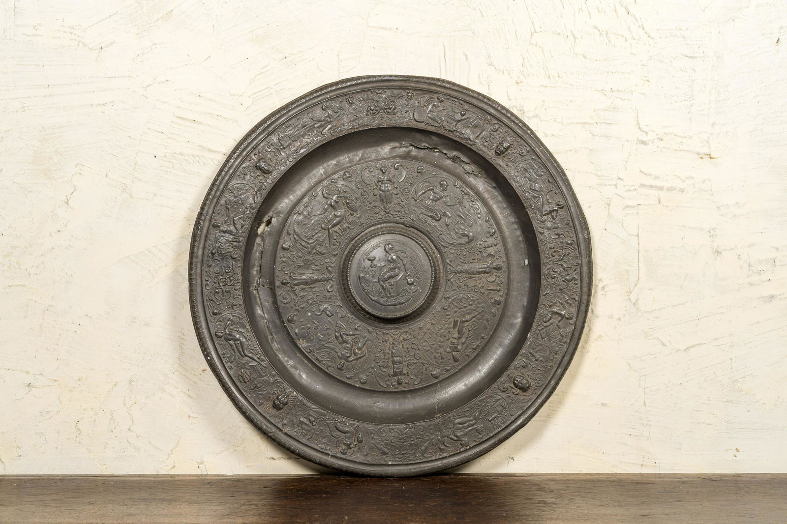 A large pewter 'temperantia' dish, Caspar Enderlein, Nuremberg, Germany, 1st quarter 17th C. (1 of 4)