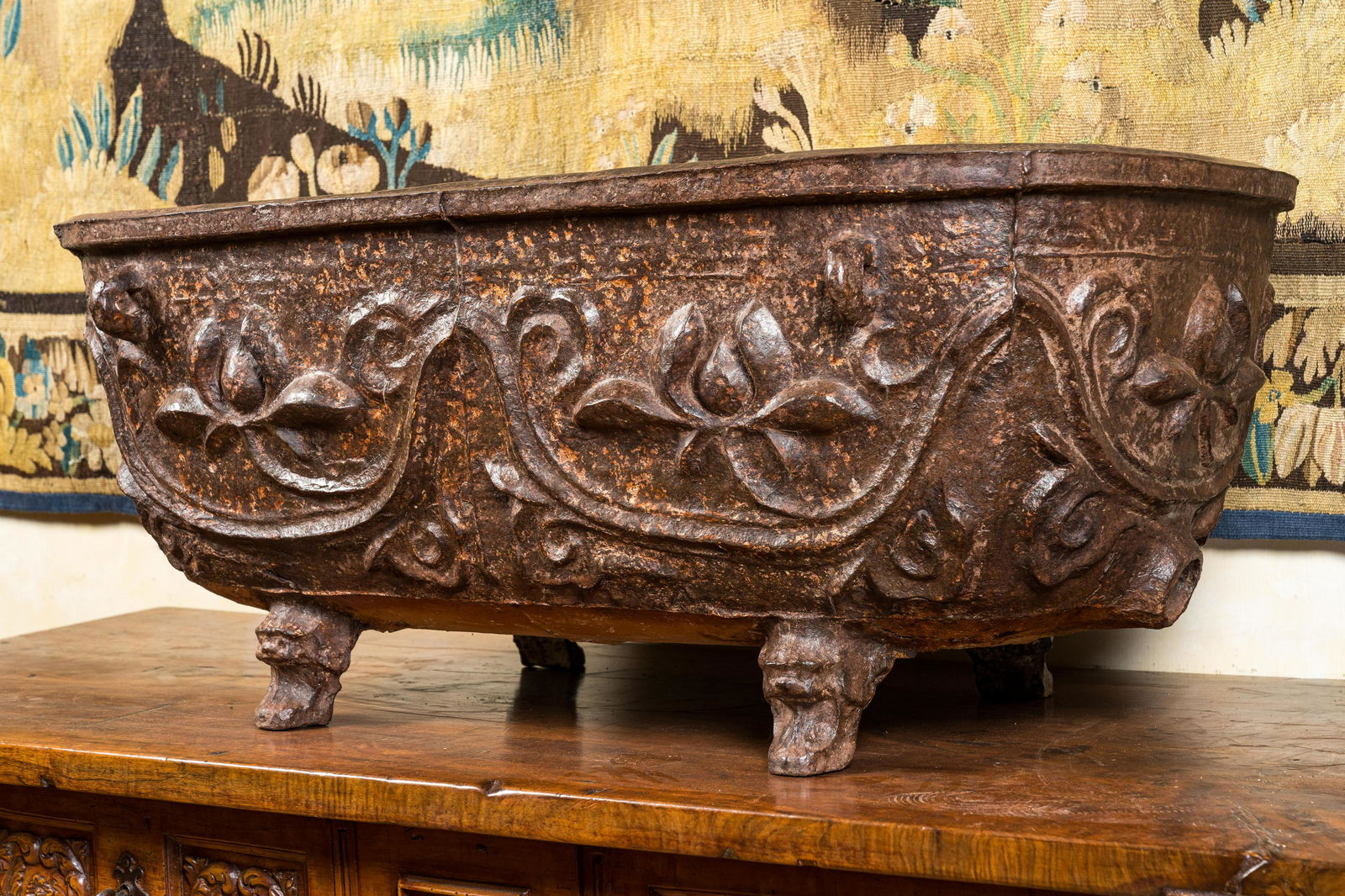 A large Chinese cast iron jardiniÃ¨re on four lion feet, 19th C. (1 of 9)
