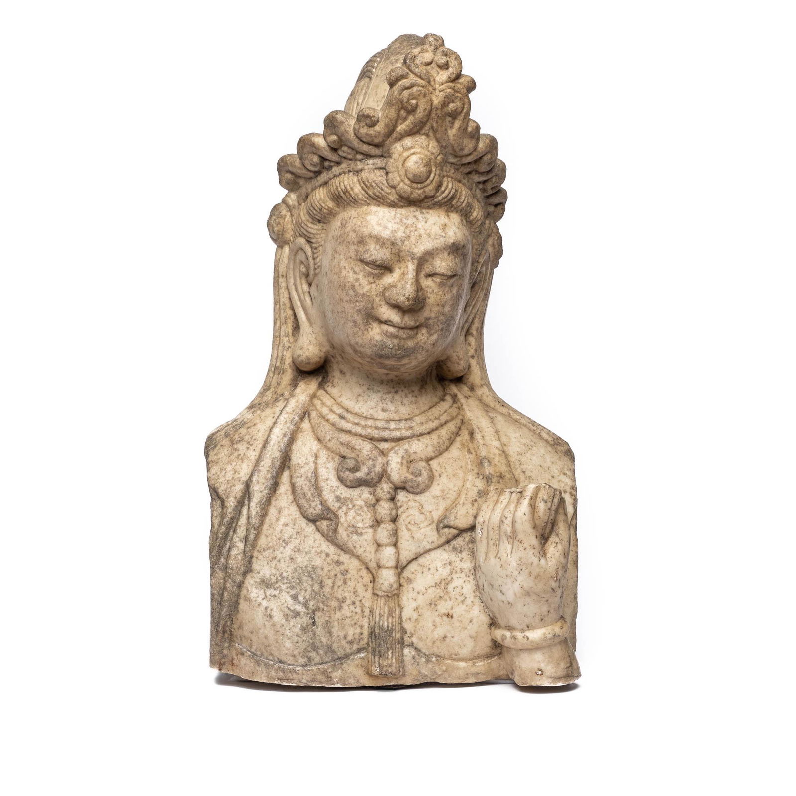 A Chinese Northern Qi-style marble bust of Guanyin, 19/20th C (1 of 5)