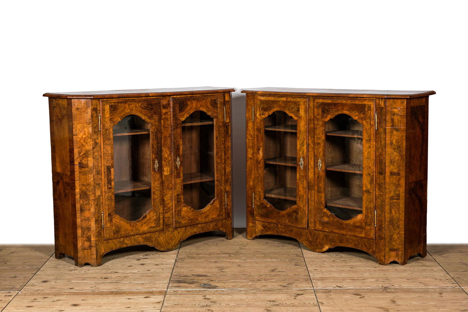 A pair of rootwood veneer display cabinets or buffets, 19th C. (1 of 5)