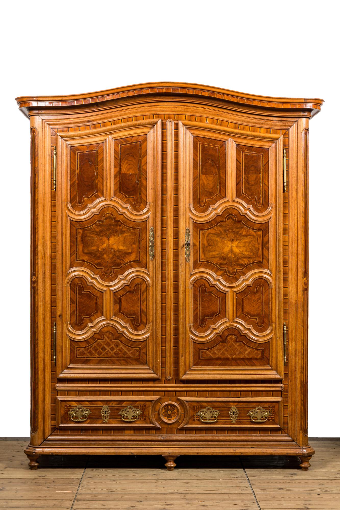 A German Louis XV-style two-door wardrobe with burl wood veneer, 19th C. (1 of 6)