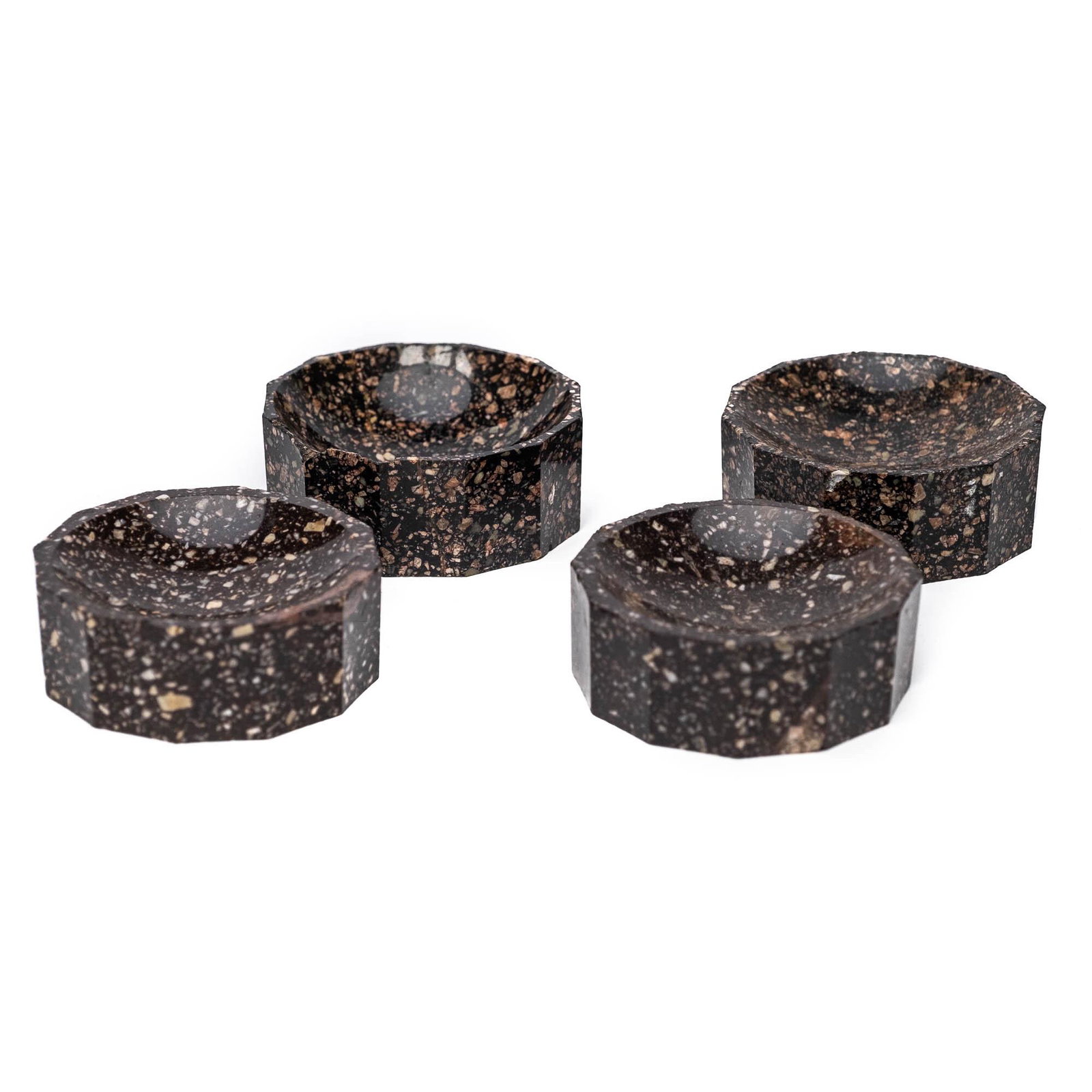 Four porphyry salts, possibly Sweden, 19th C.: Full title: Four porphyry salts, possibly Sweden, 19th C. Description: L 6 cm (the largest) About this sale: Paul De Grande is one of the major dealers of antique furniture, fine sculptures and decora