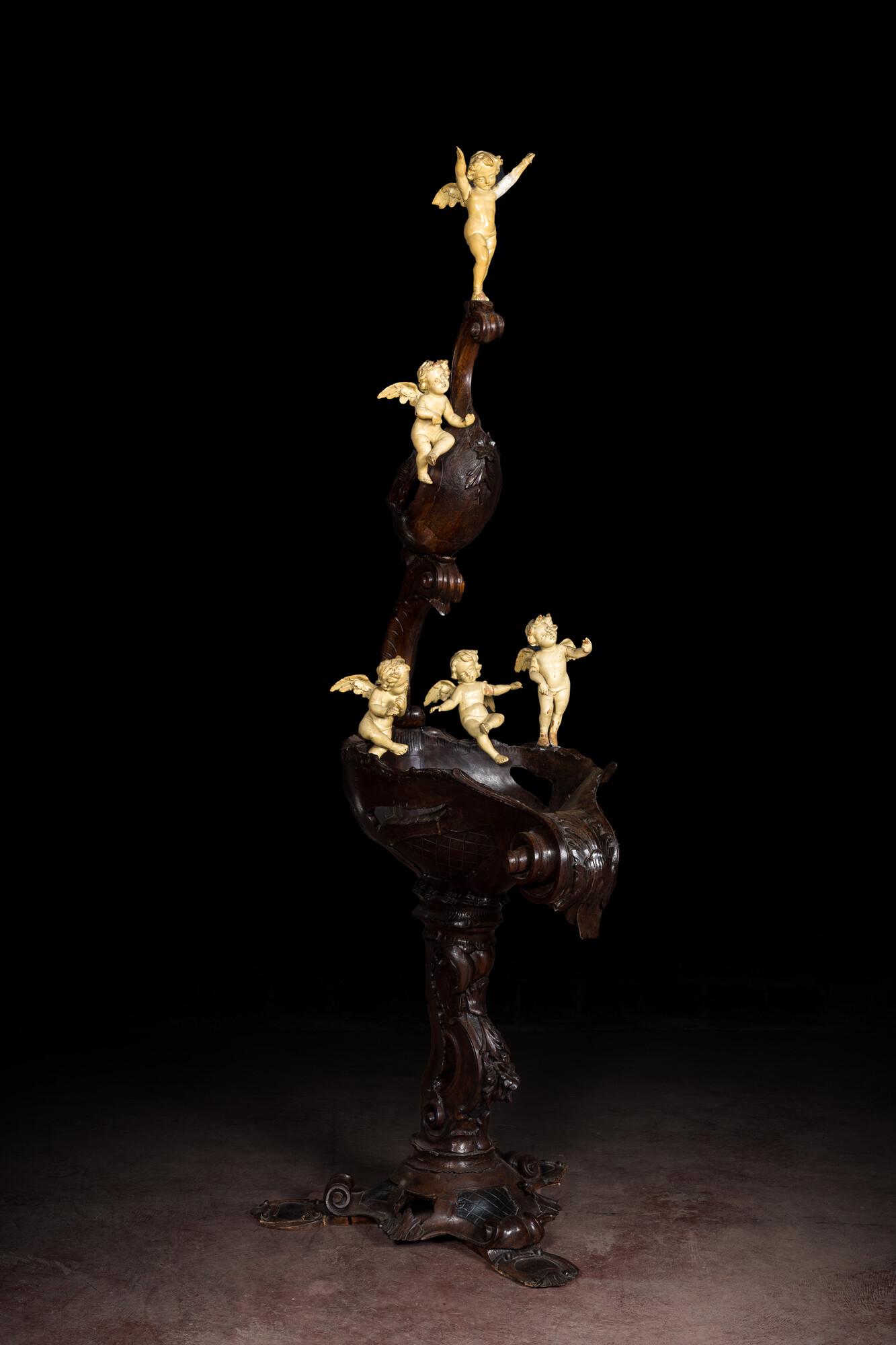 A richly carved walnut jardinière or stand with angels, 19th C. (1 of 5)