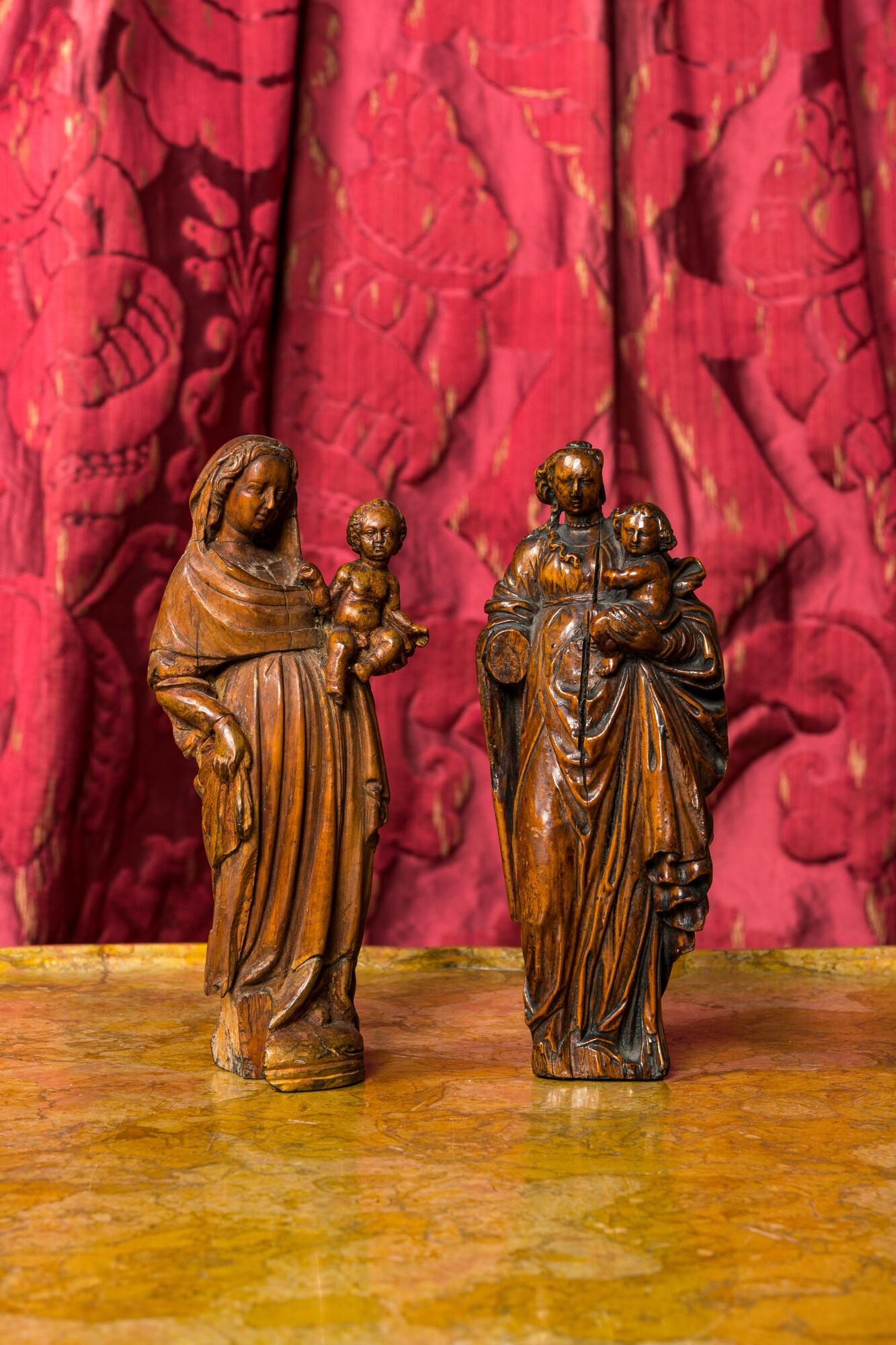 Two Flemish boxwood and walnut figures of the Virgin with Child, 17th C. (1 of 2)