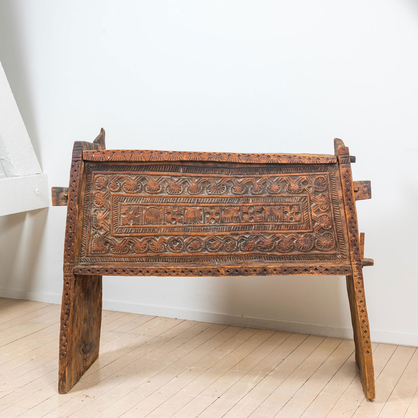 A wooden coffer on stand, Pakistan or Nuristan, 1st half 20th C. (1 of 4)