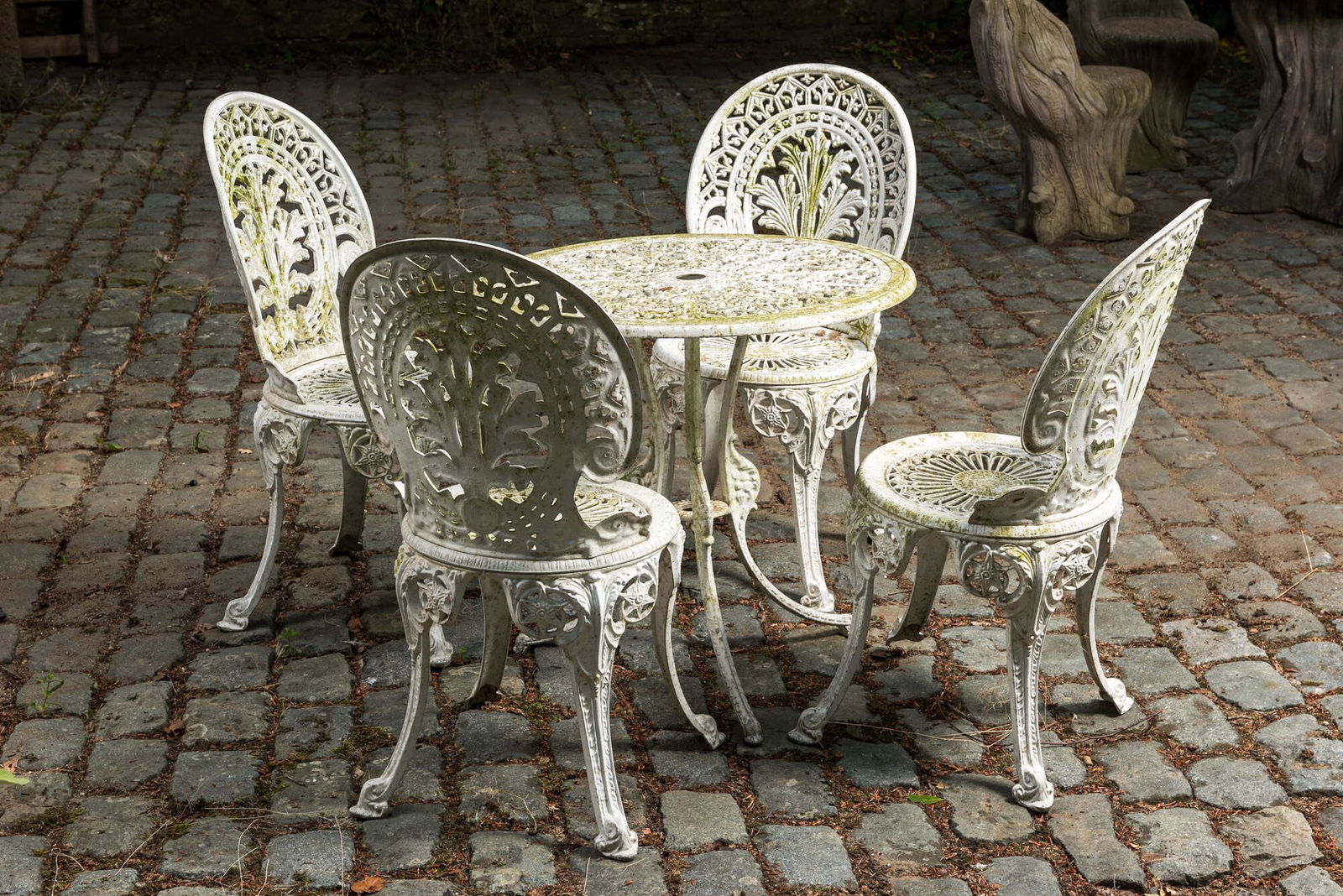 A white-painted metal garden set, 20th century (1 of 7)