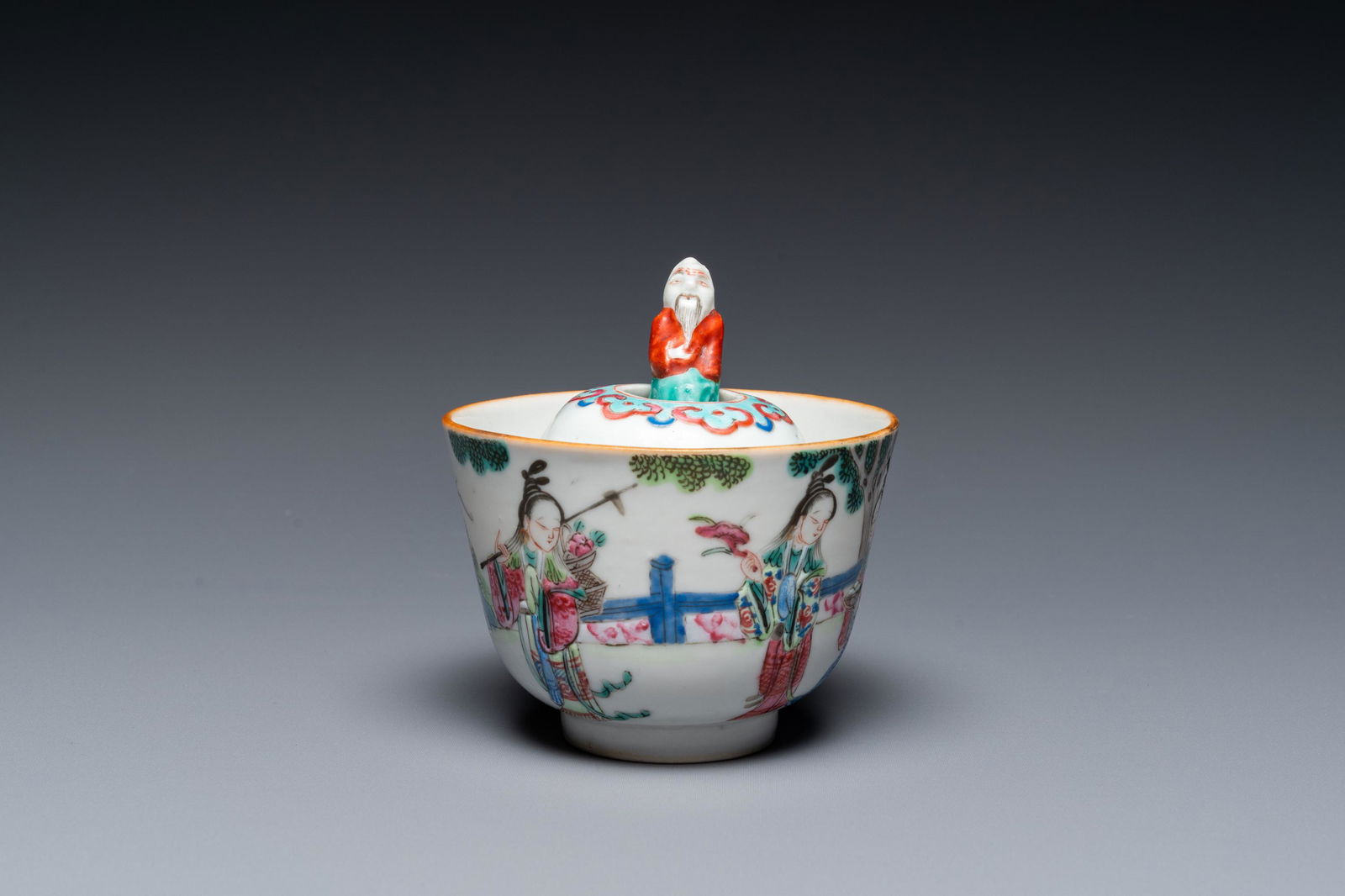 A Chinese famille rose 'trick cup', 19th C. (1 of 20)