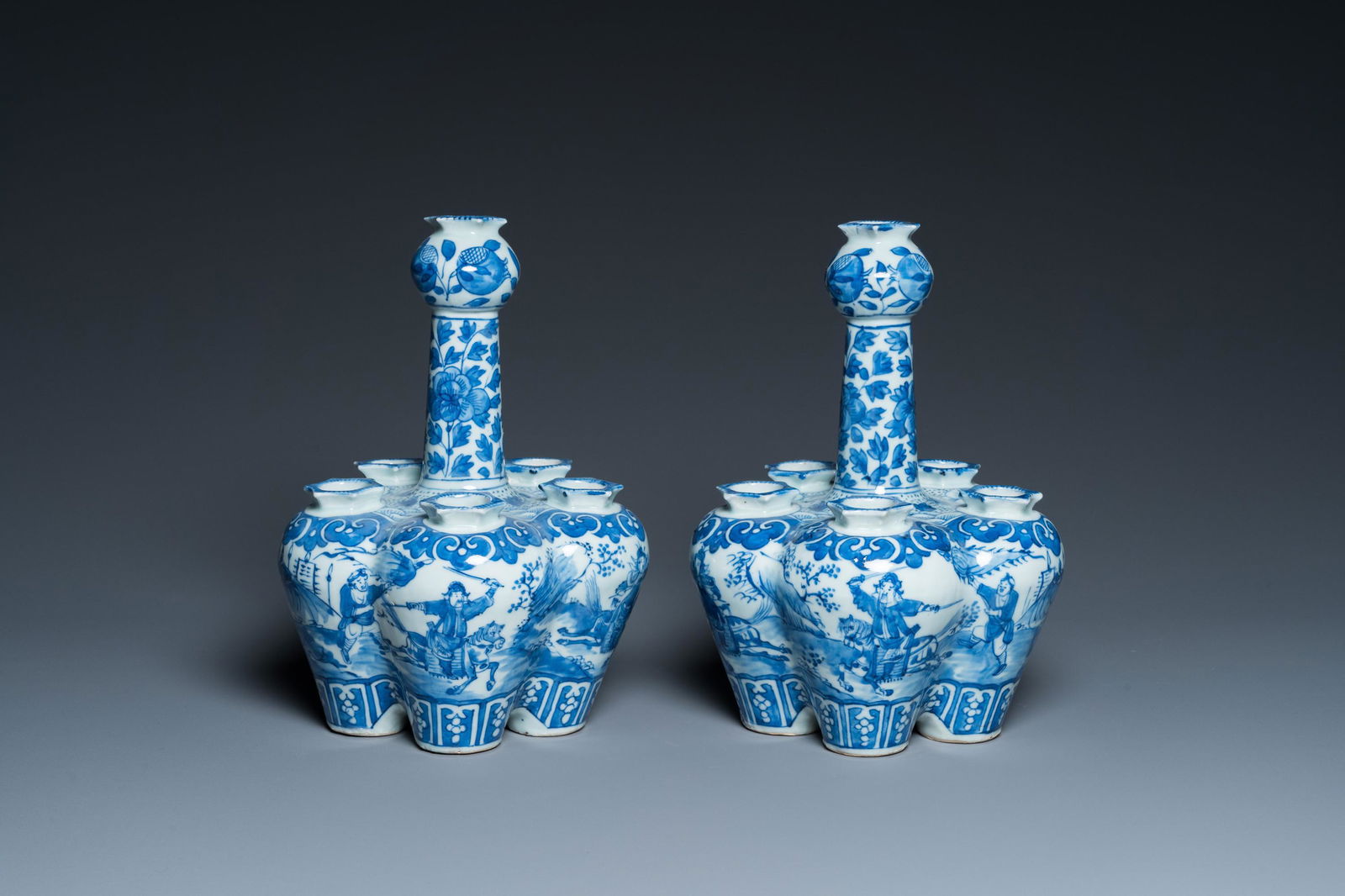 A pair of Chinese blue and white flower vases, 19th C. (1 of 7)