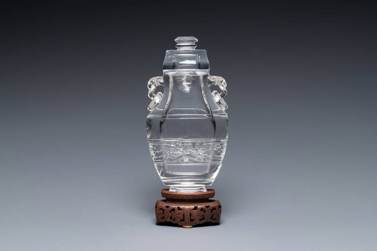 A Chinese fluorescent orange opal snuff bottle, 19th C. (0286) on Feb