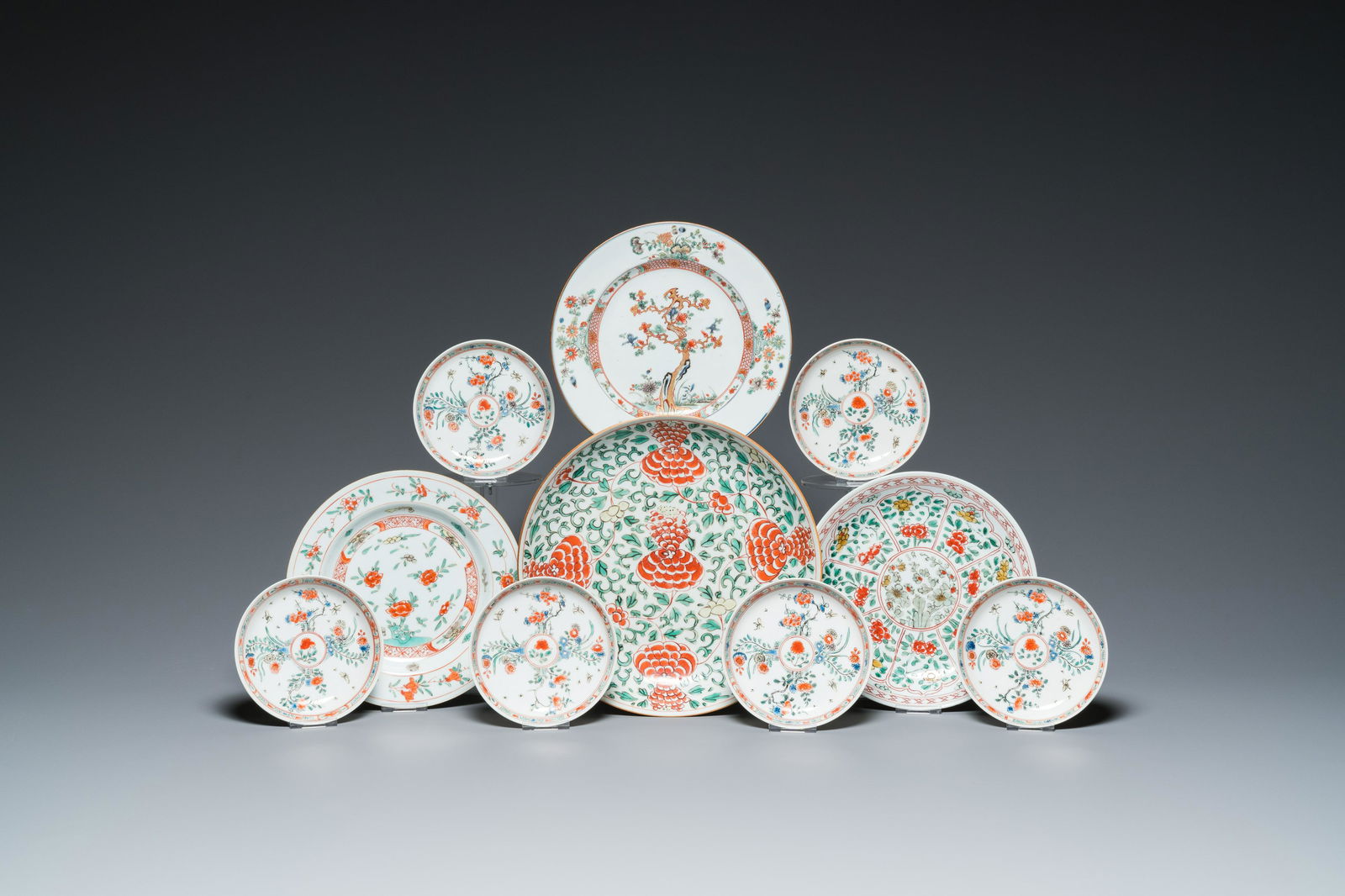 A Chinese famille verte dish, three plates and six saucers, Kangxi (1 of 5)