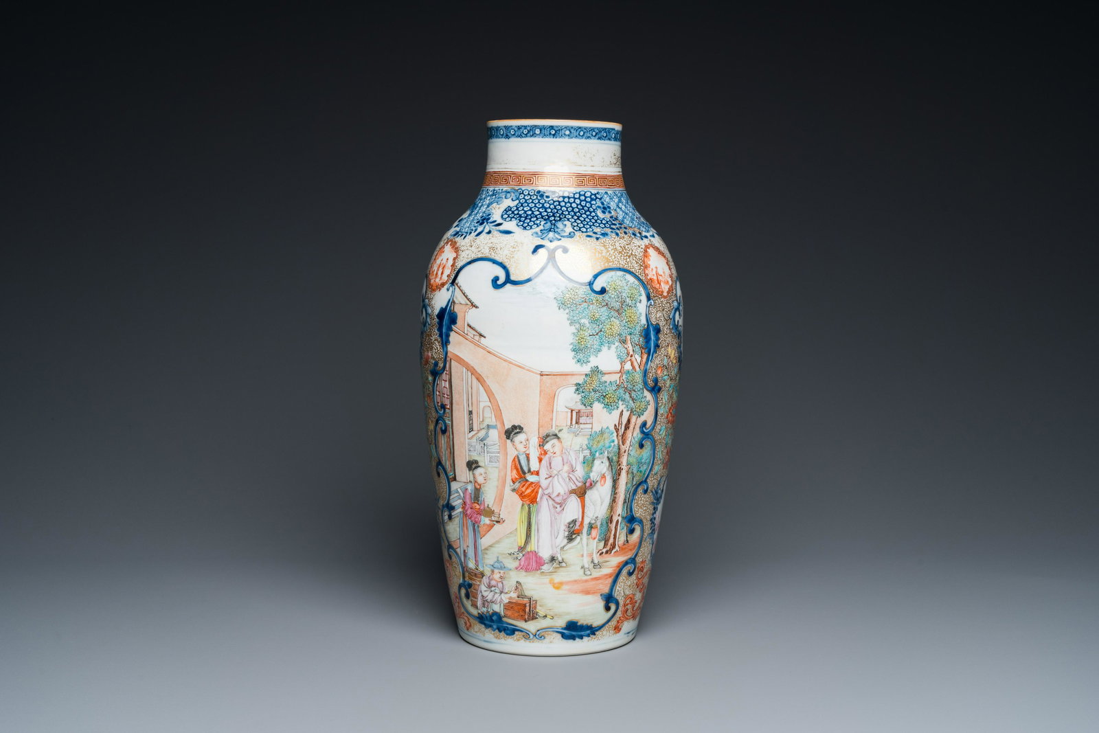 A fine Chinese famille rose 'mandarin' vase, Qianlong (1 of 18)