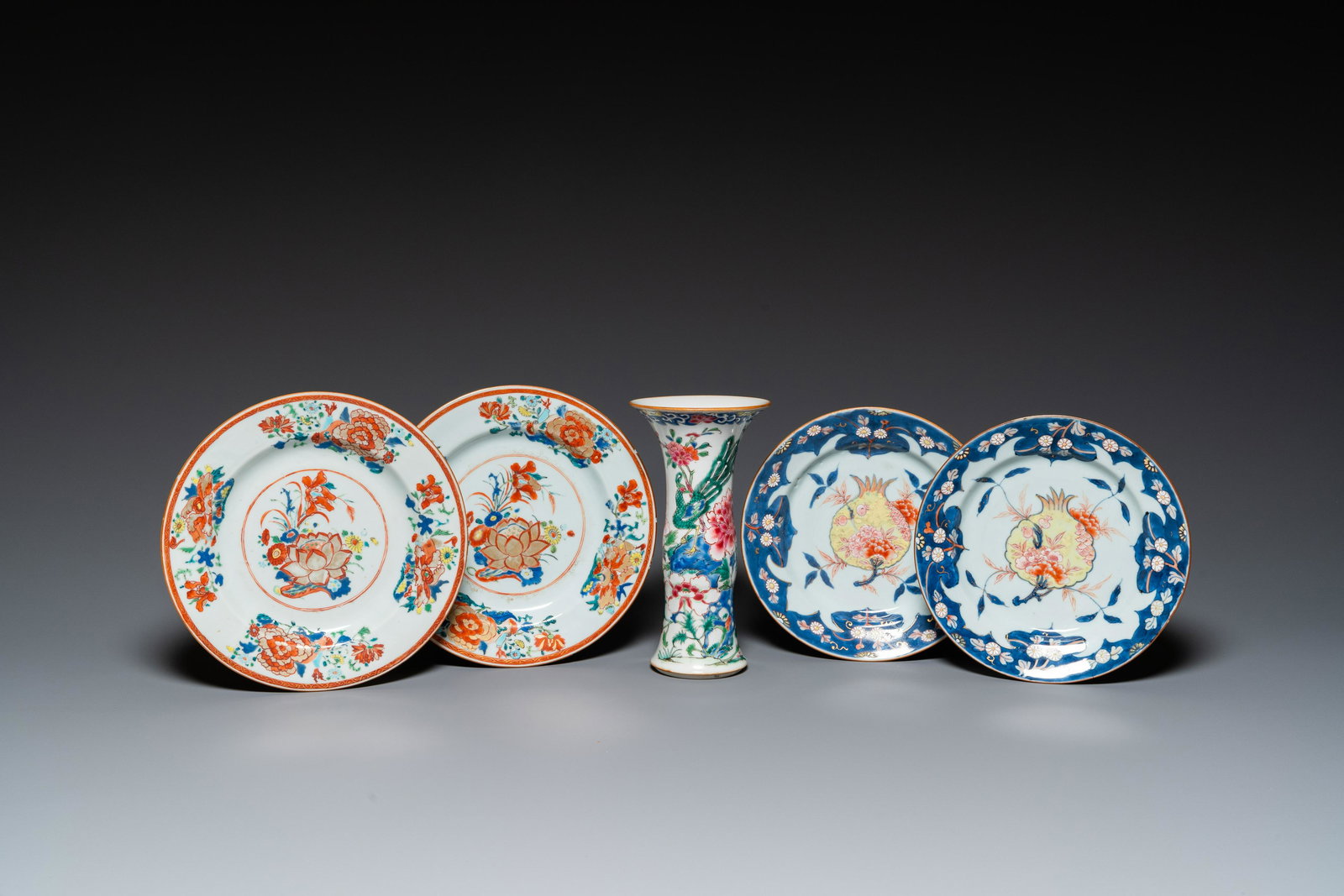 Two pairs of Chinese famille rose plates and a vase, Qianlong (1 of 9)