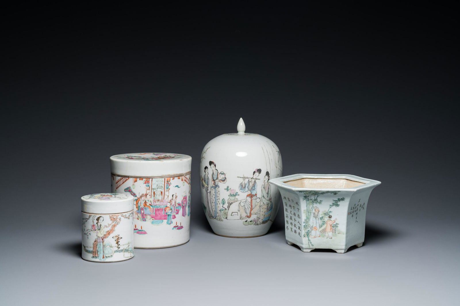 Four Chinese famille rose and qianjiang cai porcelain wares, 19/20th C. (1 of 13)
