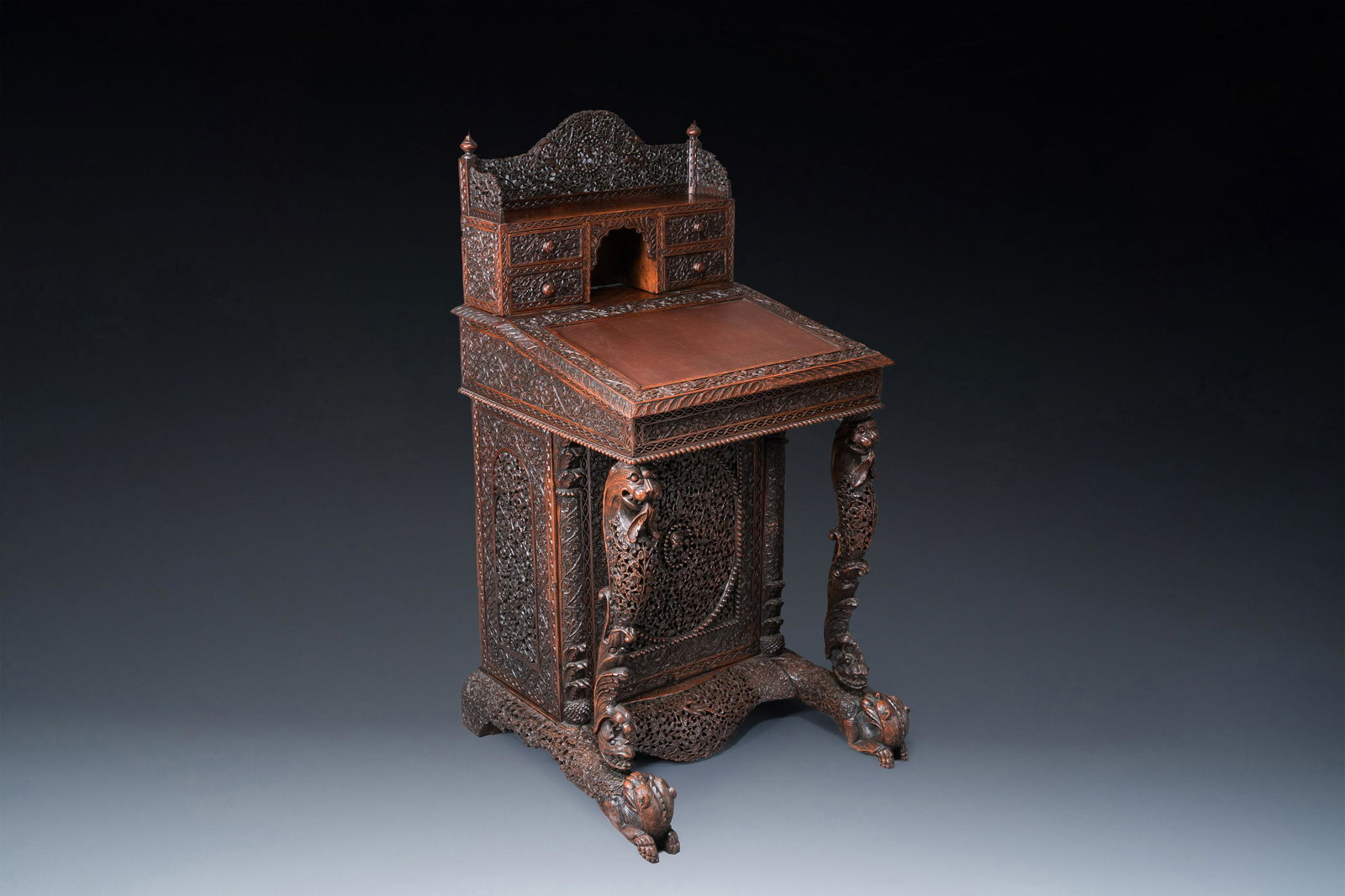 A colonial Anglo-Indian reticulated wooden desk with hidden compartment, 19th C. (1 of 20)