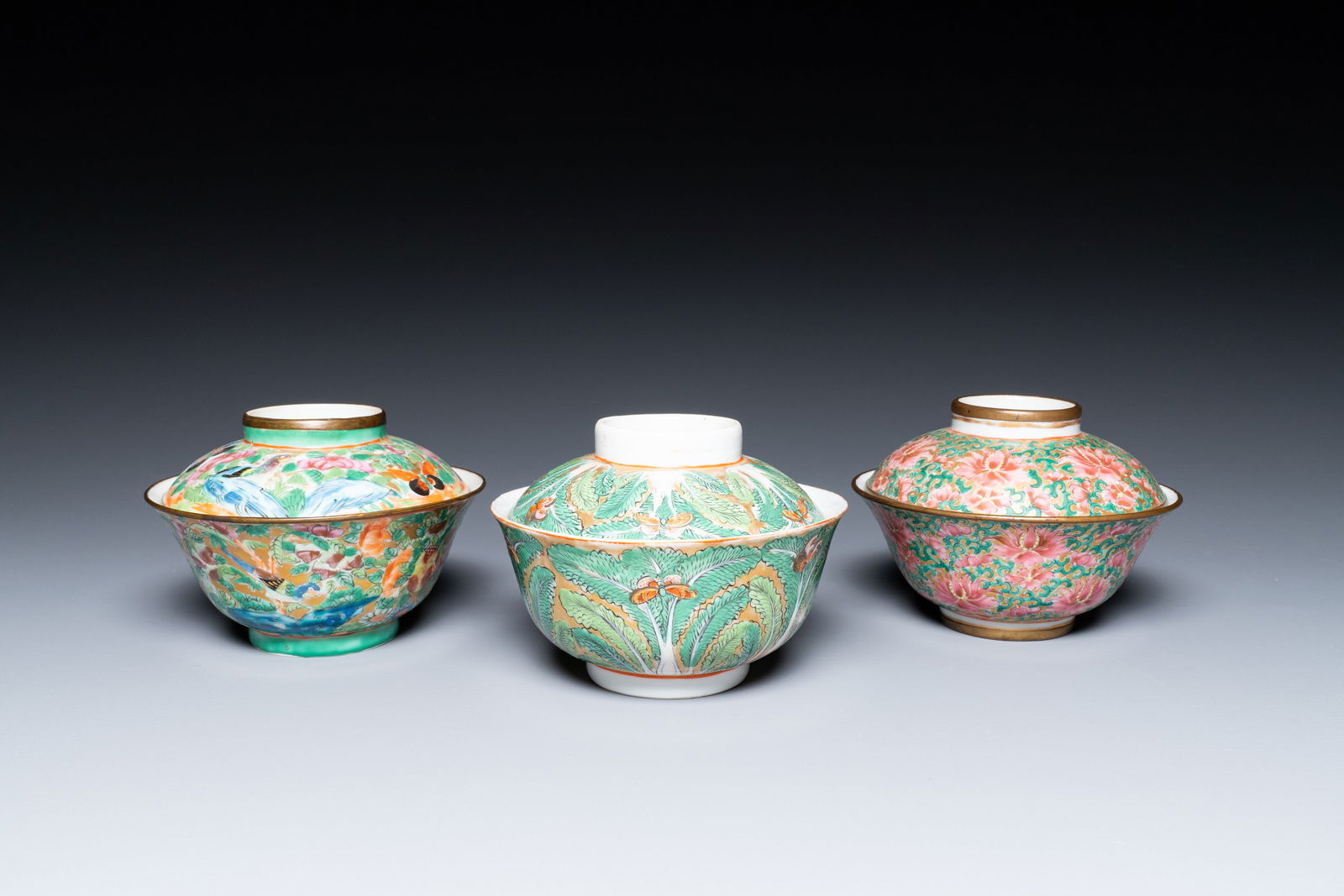 Three Chinese Canton famille rose bowls and covers for the Thai market, 19th C. (1 of 8)