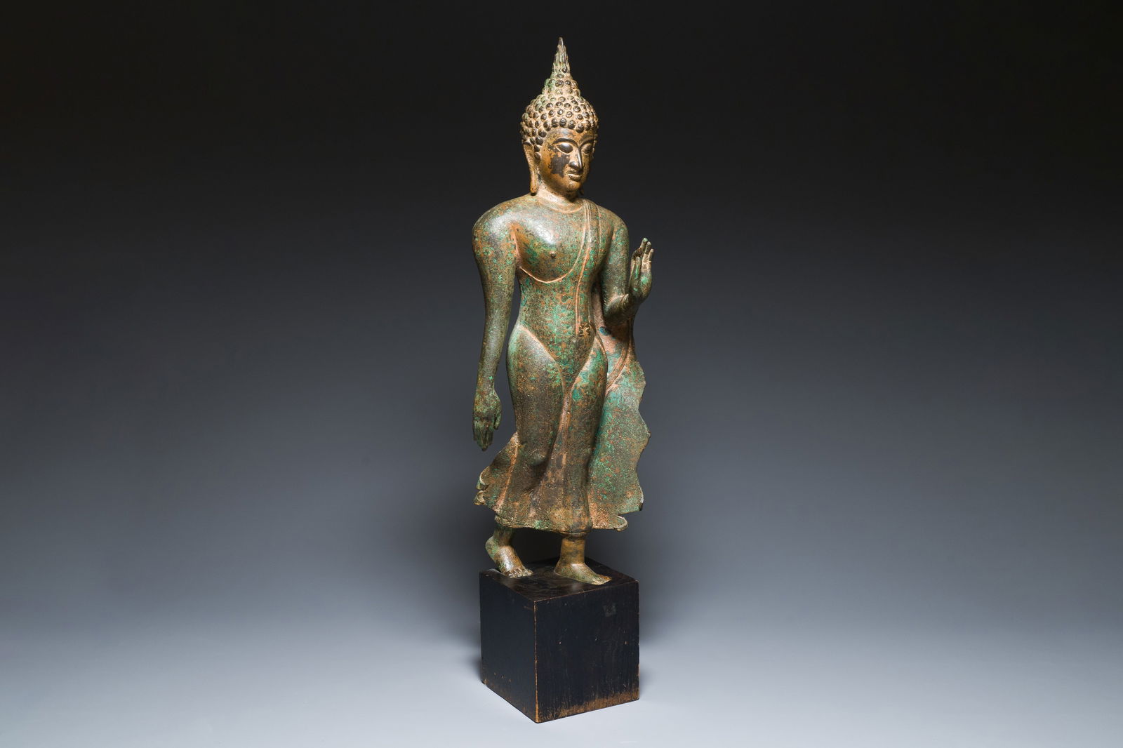 A large Thai partly gilt bronze sculpture of Buddha, probably Sukhotai period, 15th C. (1 of 6)