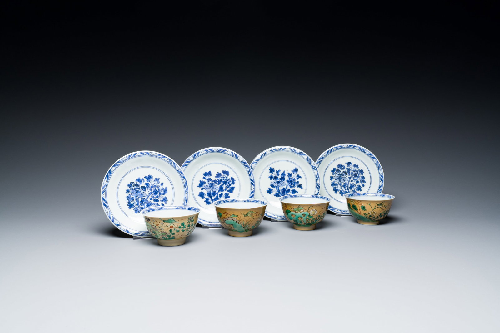 Four Chinese famille verte cups and saucers, Kangxi: Full title: Four Chinese famille verte cups and saucers, Kangxi Description: Dia.: 13,5 cm (the saucers) Dia.: 8,5 cm - H.: 5 cm (the cups) Condition reports (unless otherwise specified above): Please