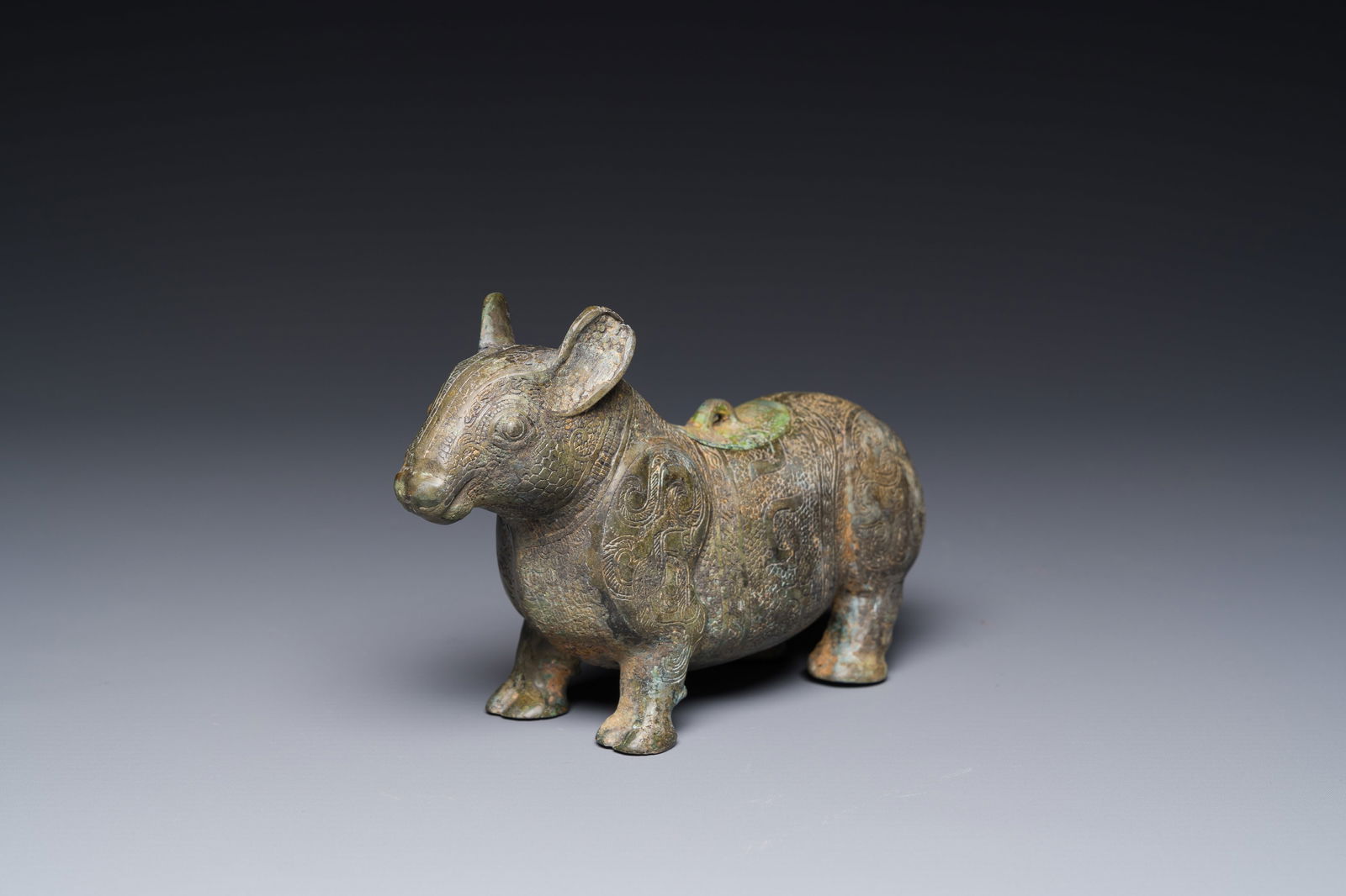 A rare Chinese bronze ritual vessel in the form of a tapir in Eastern Zhou-style, Warring States (1 of 10)
