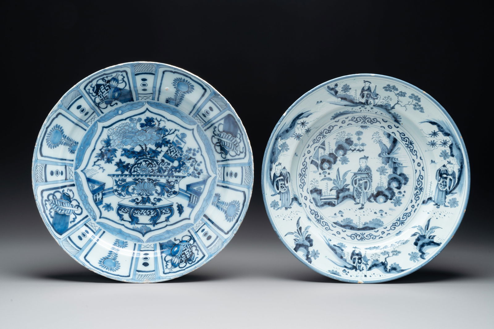 Two blue and white Dutch Delft 'chinoiserie' dishes, 17th C. (1 of 2)