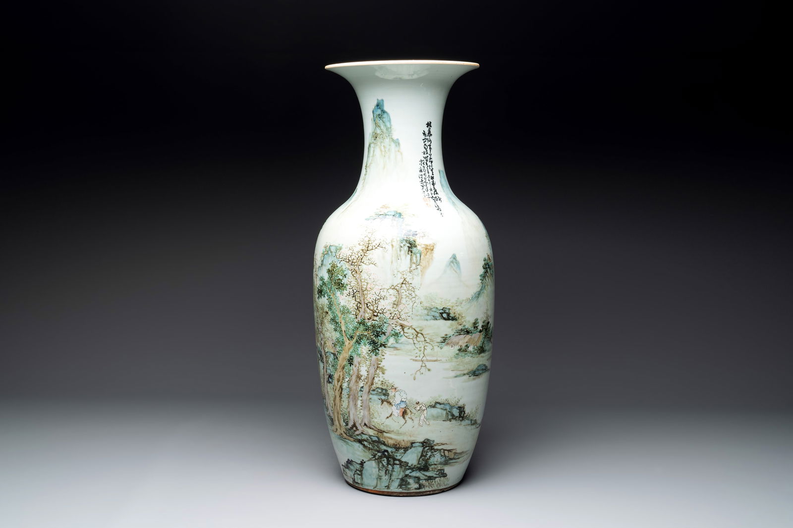 A fine Chinese qianjiang cai vase, signed Wang Yeting, Nan Chang Guang Hua mark, dated 1931