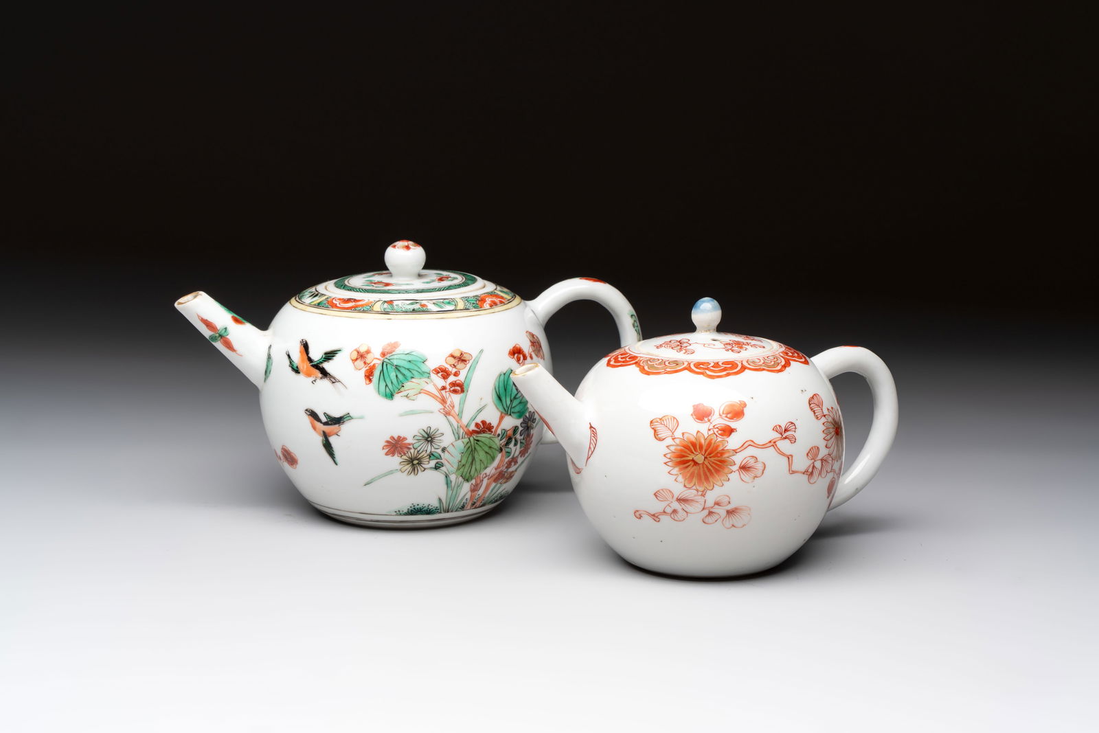 A Chinese famille verte teapot and a gilt-decorated iron-red teapot, Kangxi (1 of 7)