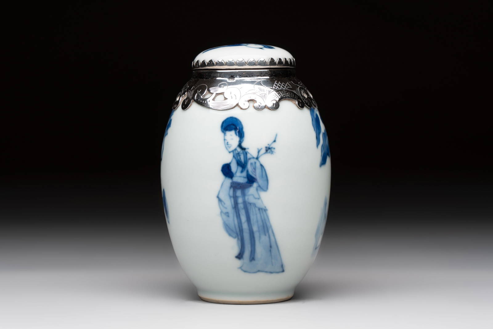 A Chinese blue and white Dutch silver-mounted tea caddy and cover, Kangxi