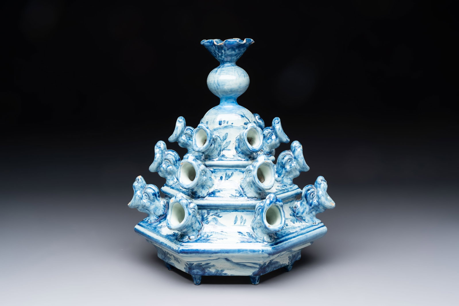 A rare pyramid-shaped Italian tulip vase, Cantagalli, 19th C.: A rare pyramid-shaped Italian tulip vase, Cantagalli, 19th C. H.: 33,5 cm