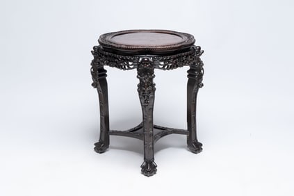 Live auction comprising a large and fine selection of Asian, European and Islamic art. Following the 16 December live auction, an online-only sale ends December 17. Find all information on our website: www.rm-auctions.com Condition reports and additional daylight photos are available on our website www.rm-auctions.com. Contact us on info@rm-auctions.com for other enquiries. Viewing days: Wednesday December 10 Sunday December 14 Daily from 10 AM to 6 PM