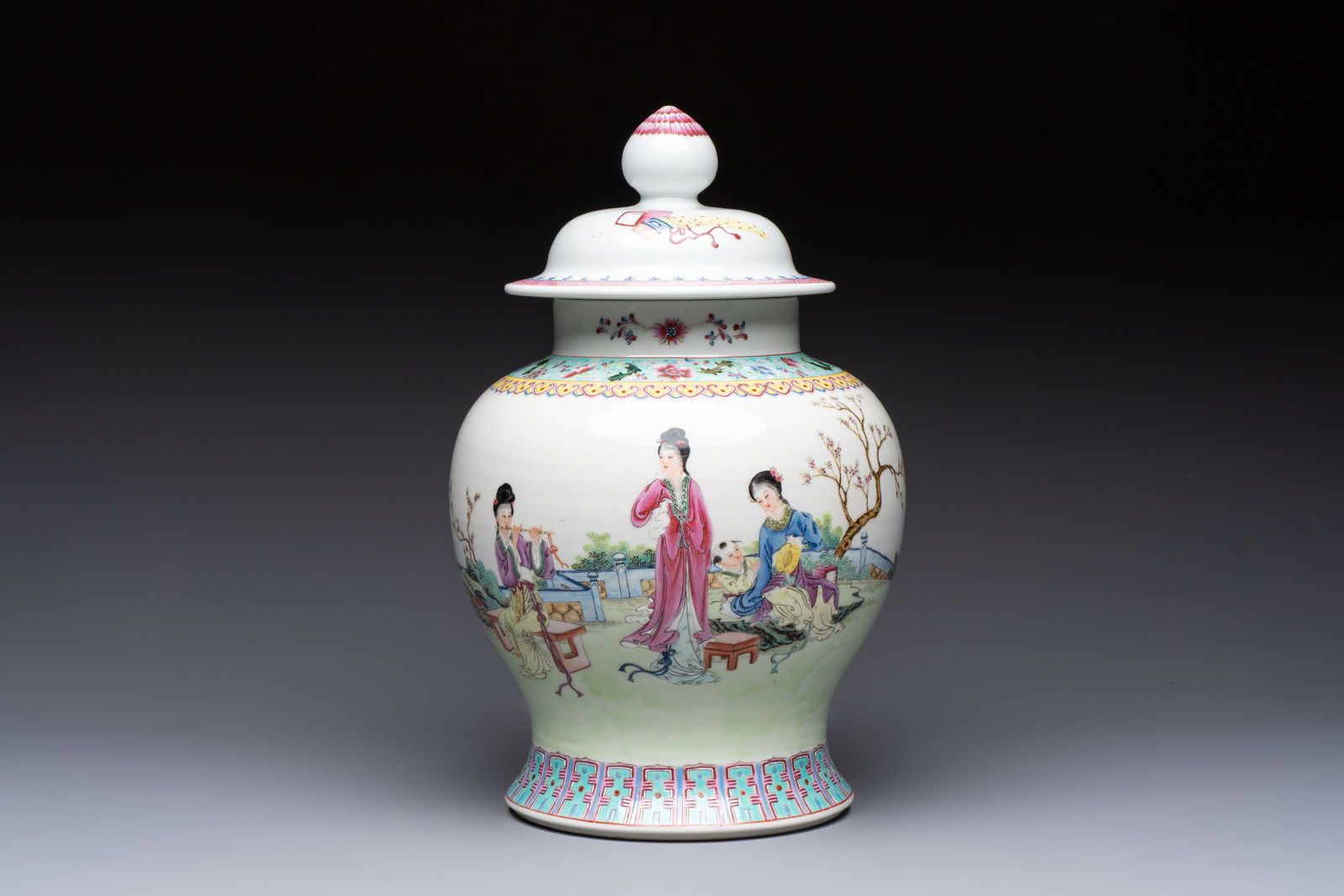 A Chinese famille rose 'San Niang Jiao Zi' vase and cover, 20th C. (1 of 6)