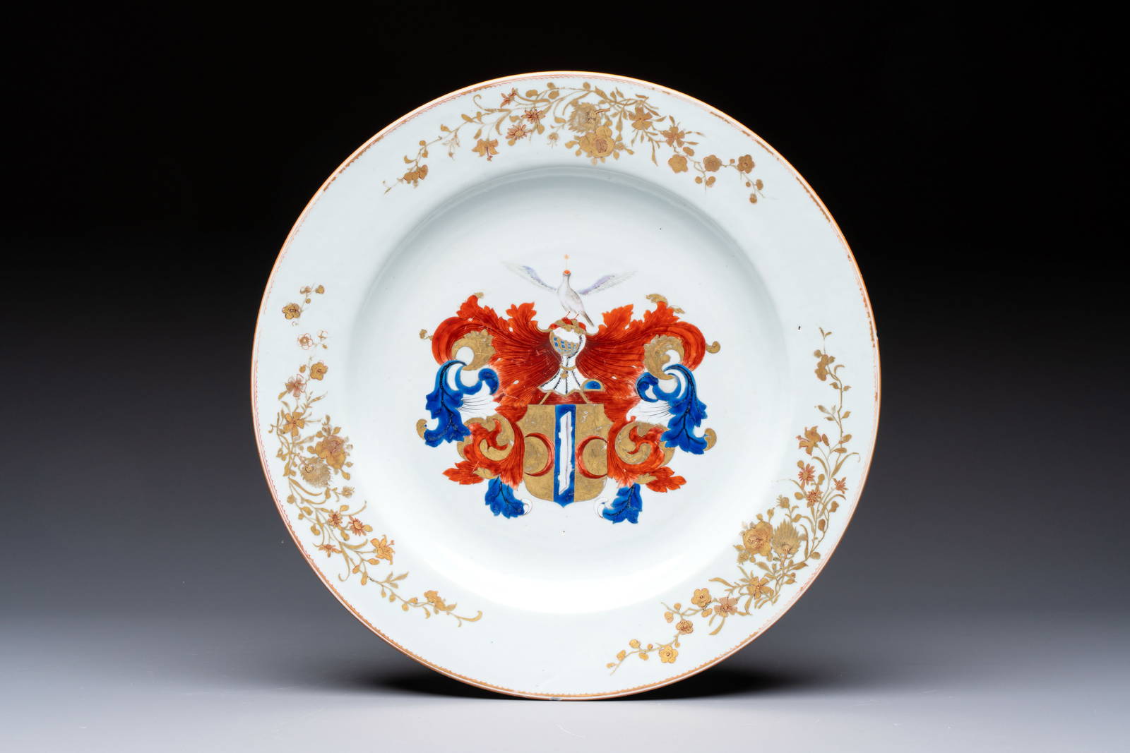 A Chinese armorial dish with the arms of Valckenier of Amsterdam for the Dutch market, Qianlong, ca.