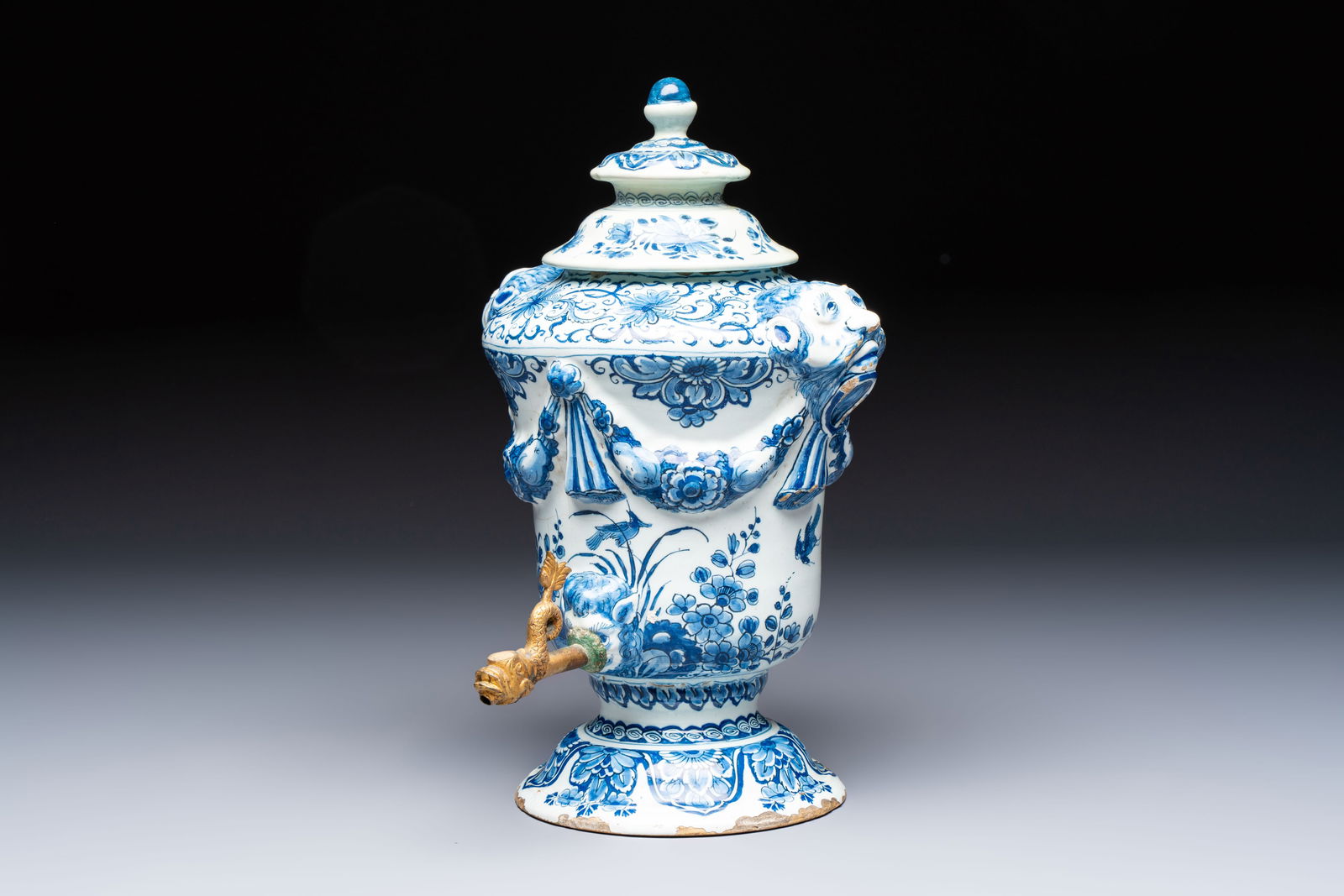 A blue and white Dutch Delft urn-shaped table fountain and cover, early 18th C. (1 of 7)