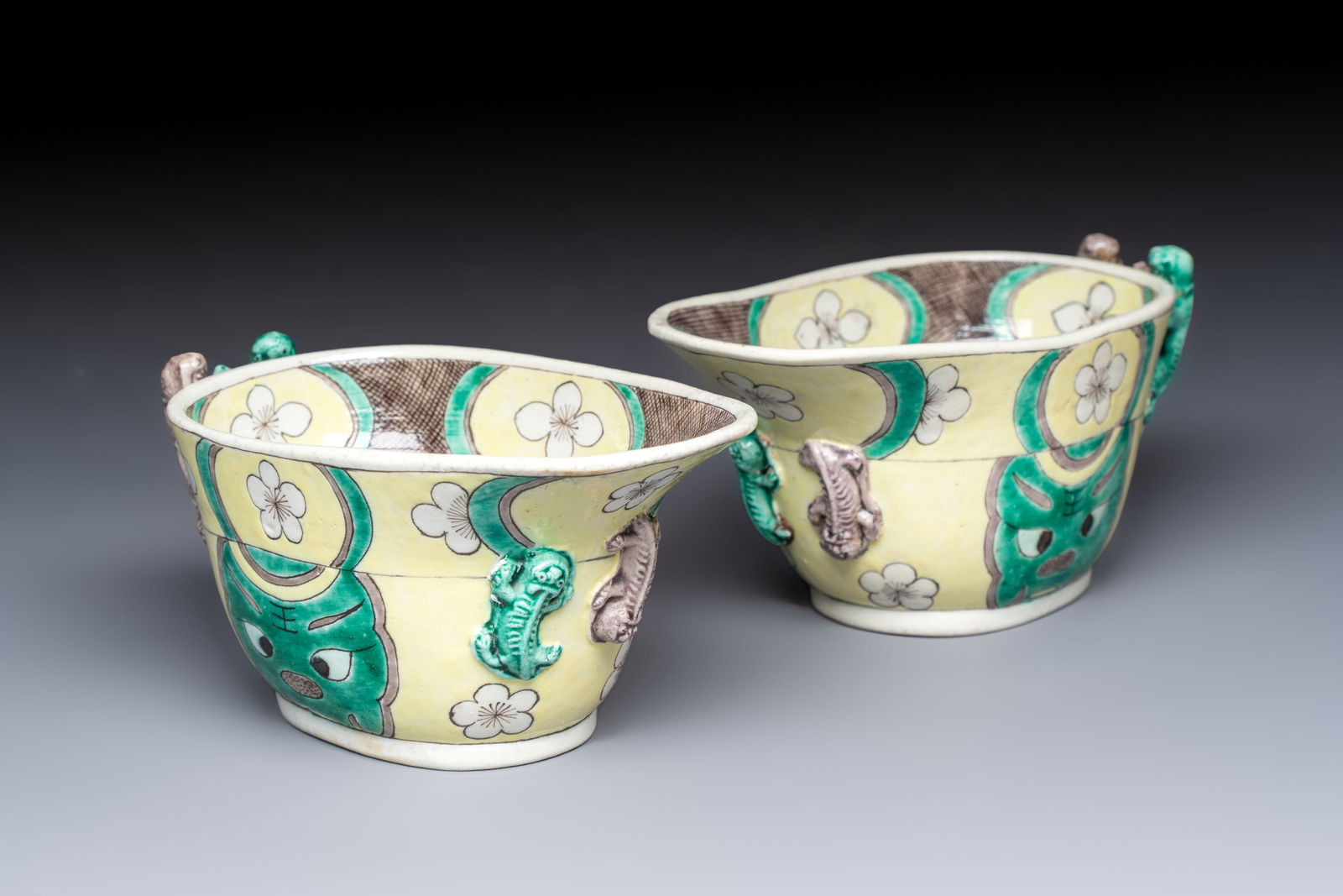 A pair of Chinese verte biscuit libation cups, 19th C. (1 of 7)
