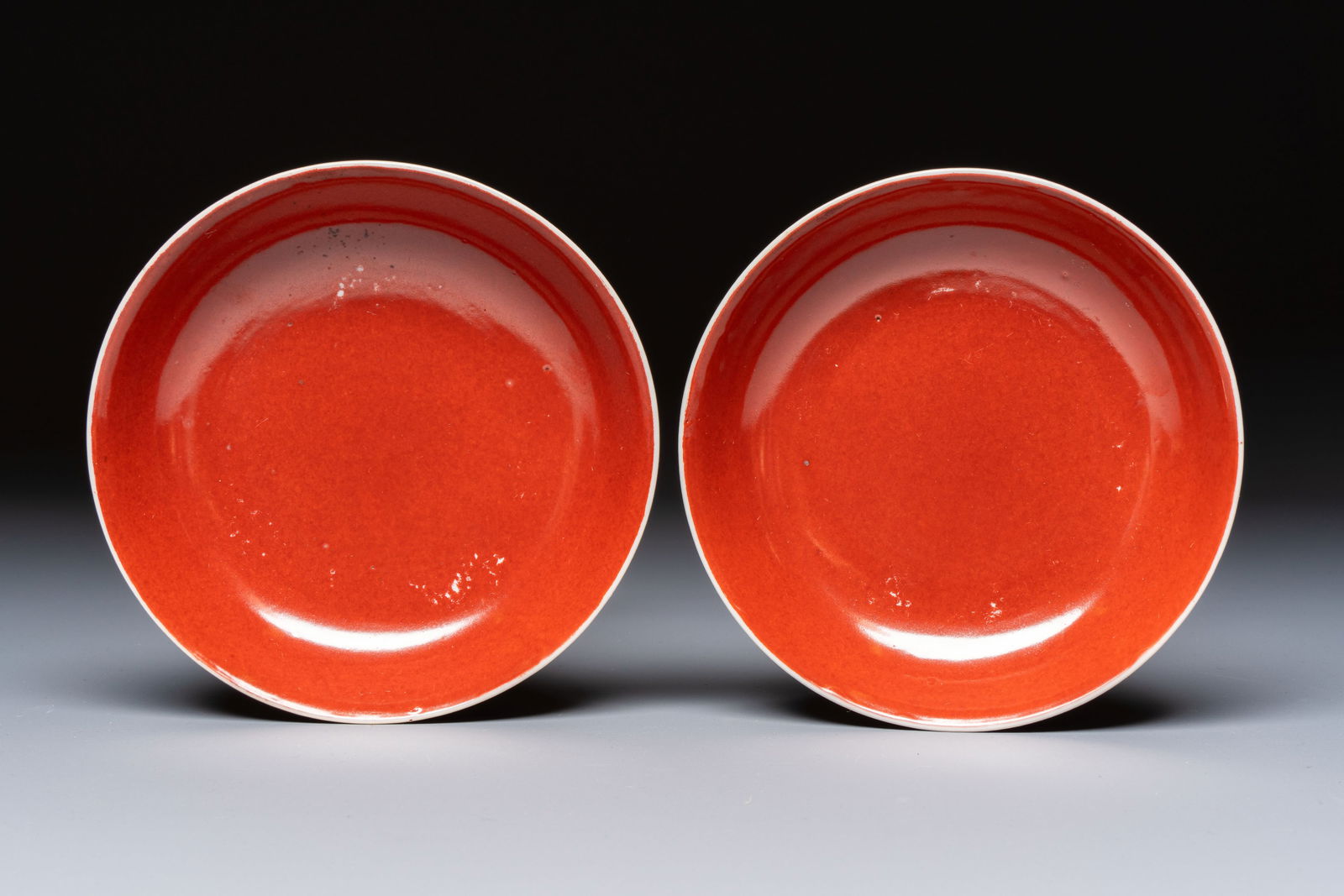 A pair of Chinese coral-red-glazed plates, Qianlong (1 of 2)