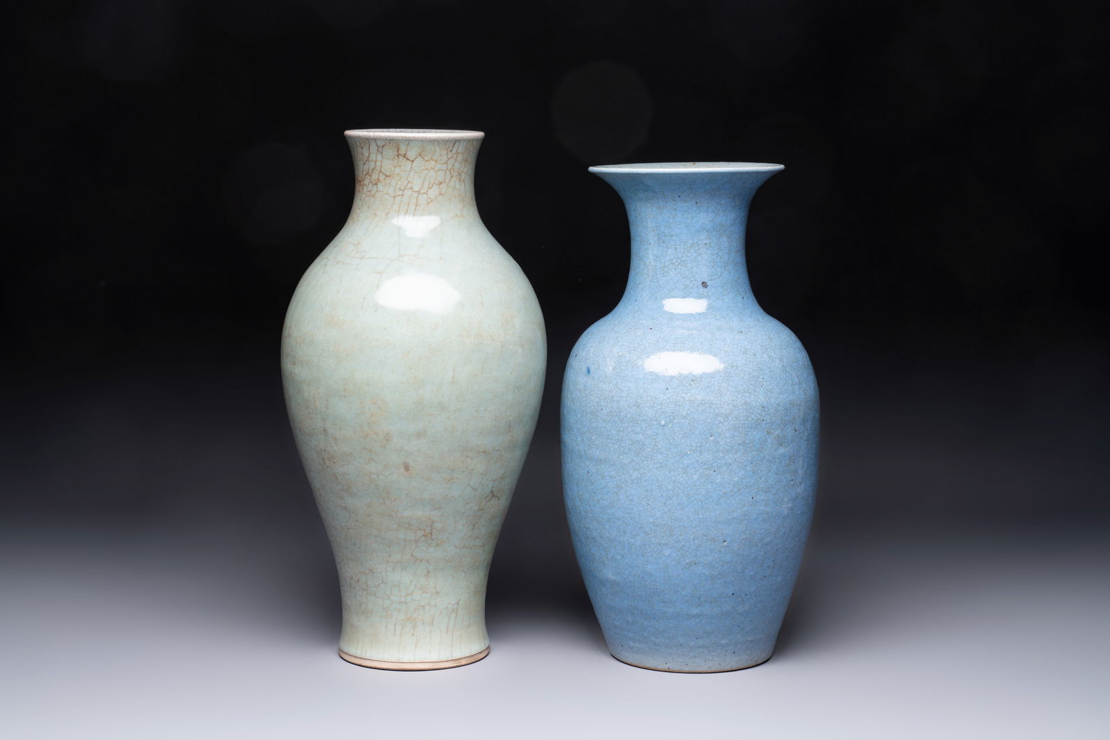A Chinese celadon crackle-glazed vase and a lavender-blue crackle-glazed vase, 18/19th C.: A Chinese celadon crackle-glazed vase and a lavender-blue crackle-glazed vase, 18/19th C. H.: 41,5 cm (the tallest) H.: 39 cm (the smallest)