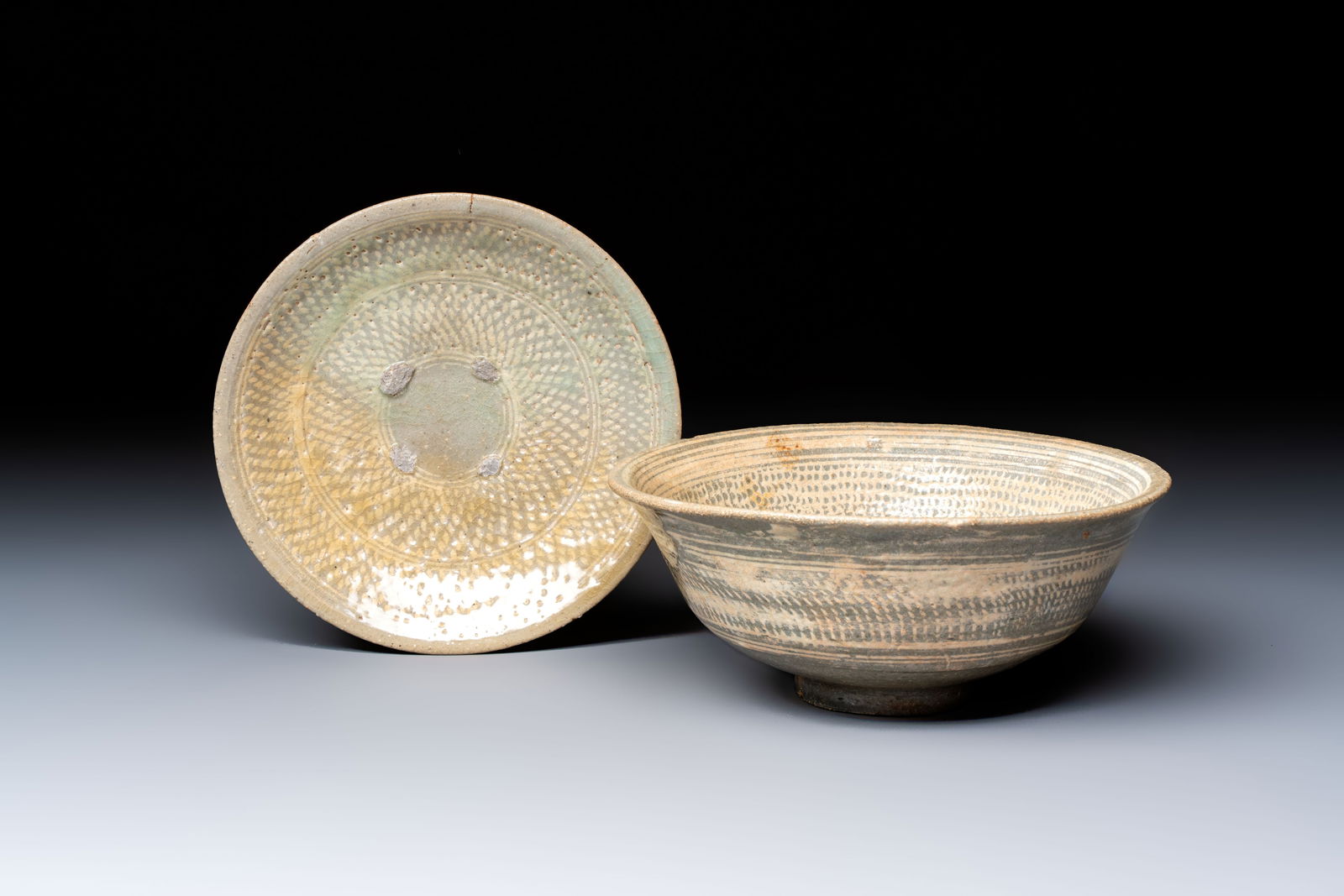 A Korean slip-inlaid celadon dish and bowl, Joseon, 14/16th C. (1 of 9)