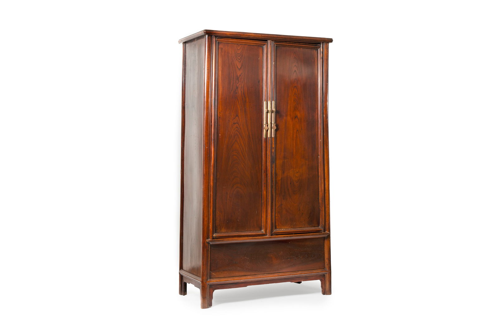 A large Chinese elmwood tapered round-corner cabinet, 'Yuanjiaogui', early Qing, 17/18th C. (1 of 4)