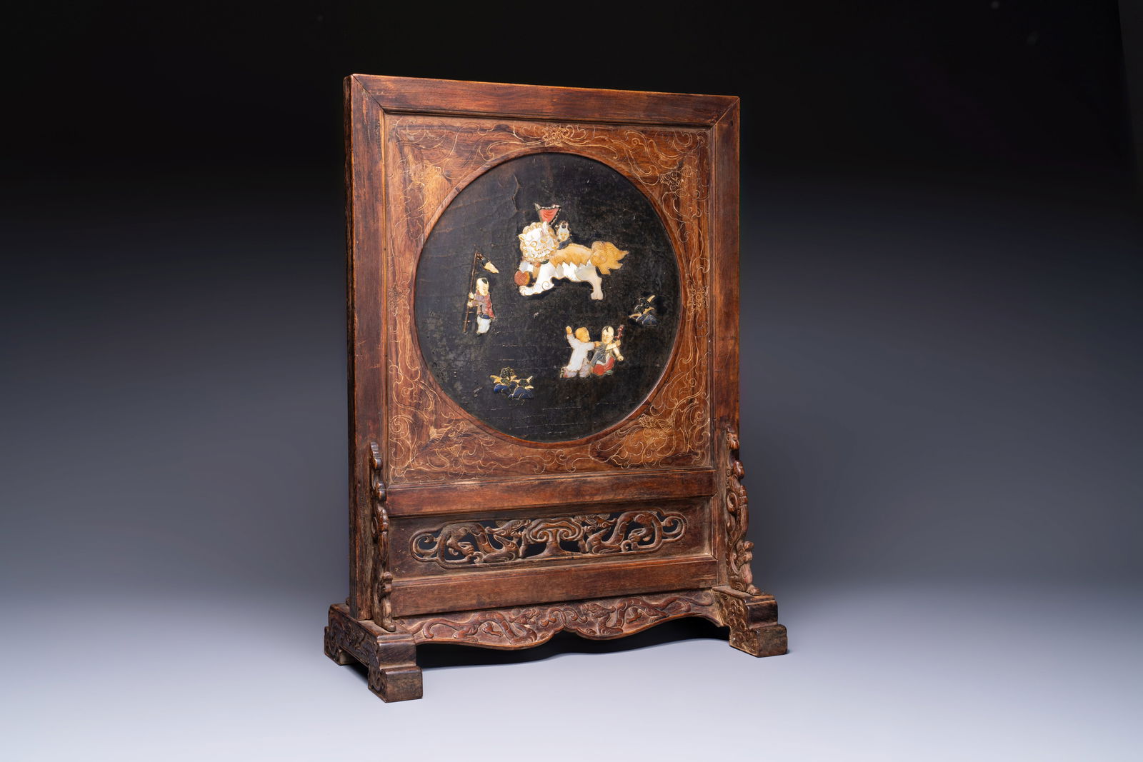 A Chinese huali and lacquer table screen embellished with stones and mother-of-pearl, Yongzheng (1 of 7)