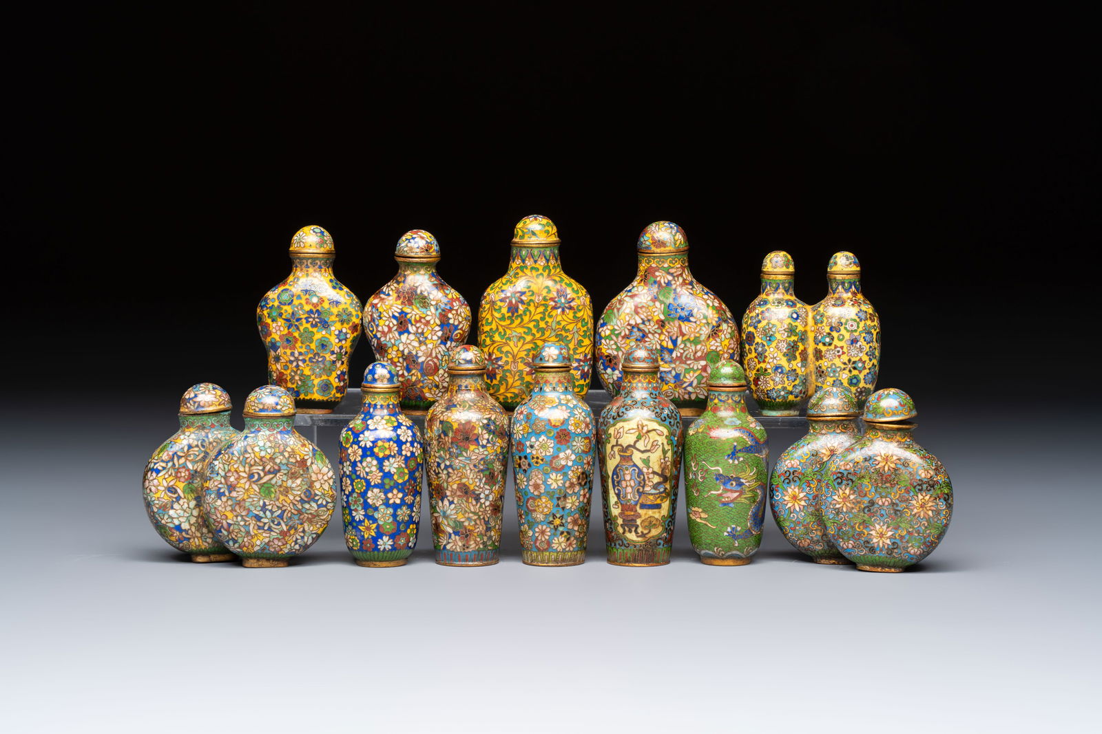A collection of 12 Chinese cloisonné snuff bottles with floral design, 19/20th C. (1 of 13)