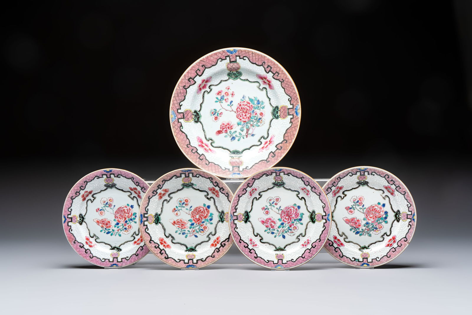 Four Chinese famille rose plates and a dish with floral design, Yongzheng/Qianlong (1 of 6)